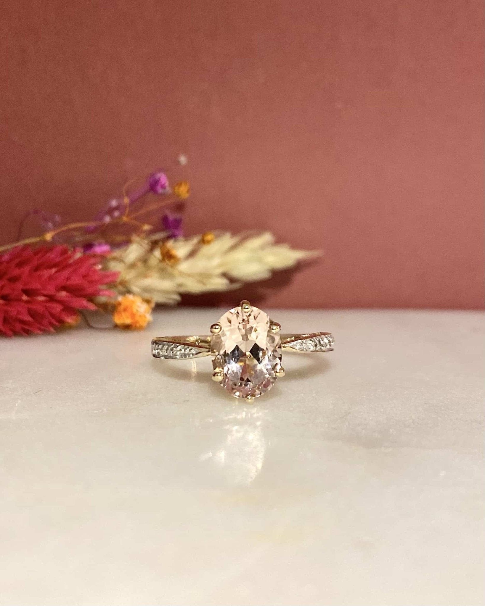 Bague Solitaire Morganite 1.50 carat & Diamants "Eulalie" - Elliade Paris