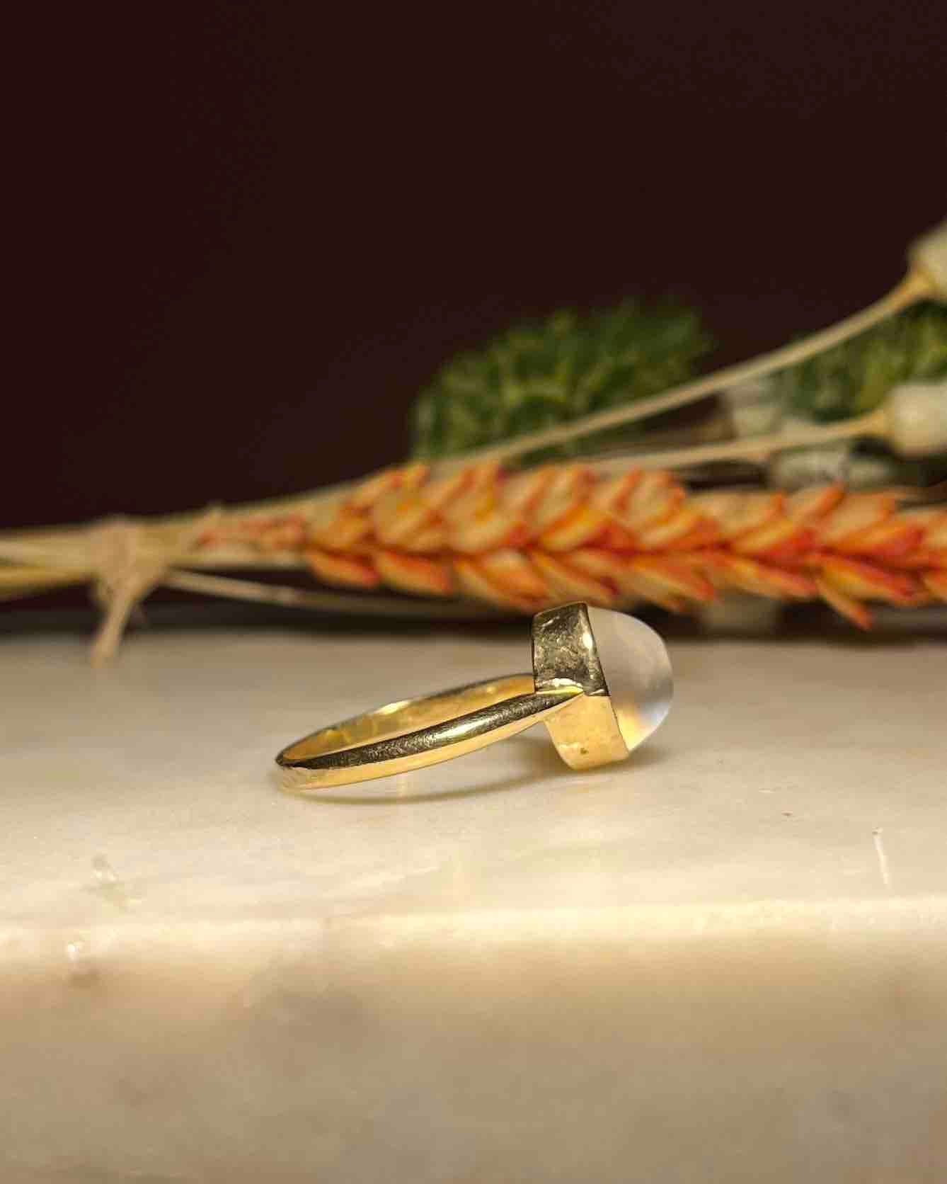 Bague Solitaire Pierre de Lune 2 carats "Lore" - Elliade Paris