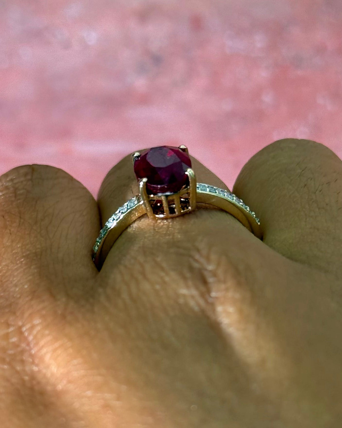 Bague Solitaire Rubis 2.78 carats & Diamants "Télma" - Elliade Paris