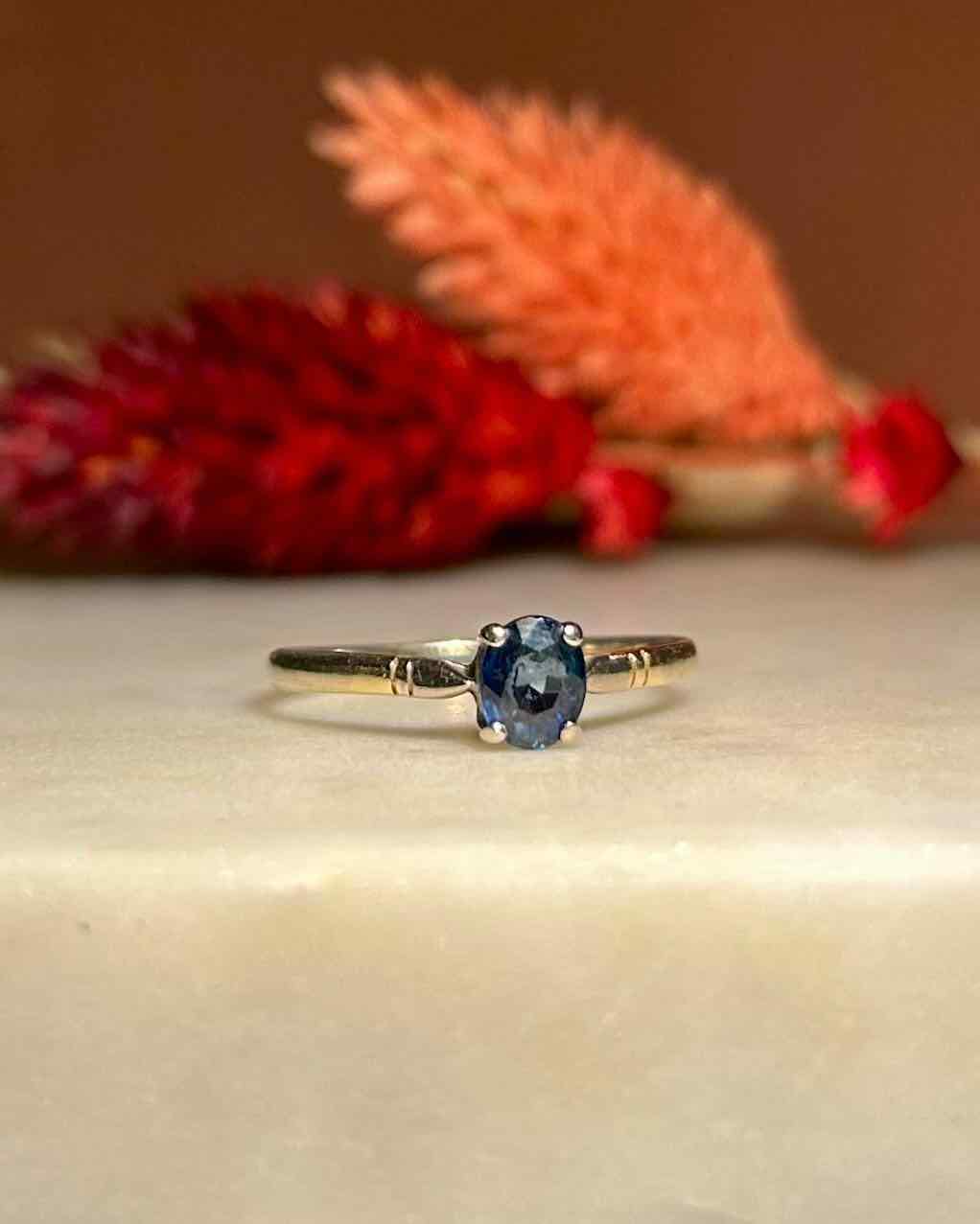 Bague solitaire saphir vintage "Marie"