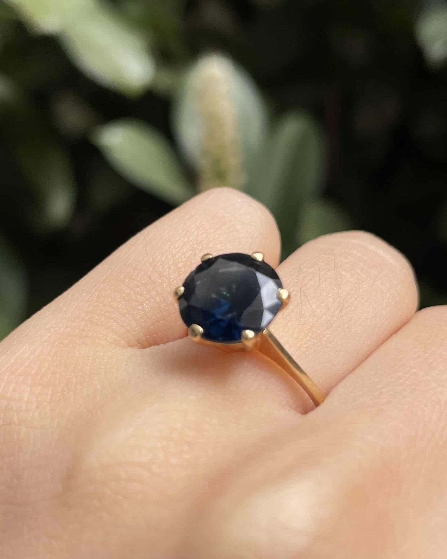Bague Solitaire Saphir 5.60 Carats "Pamela" - Elliade Paris