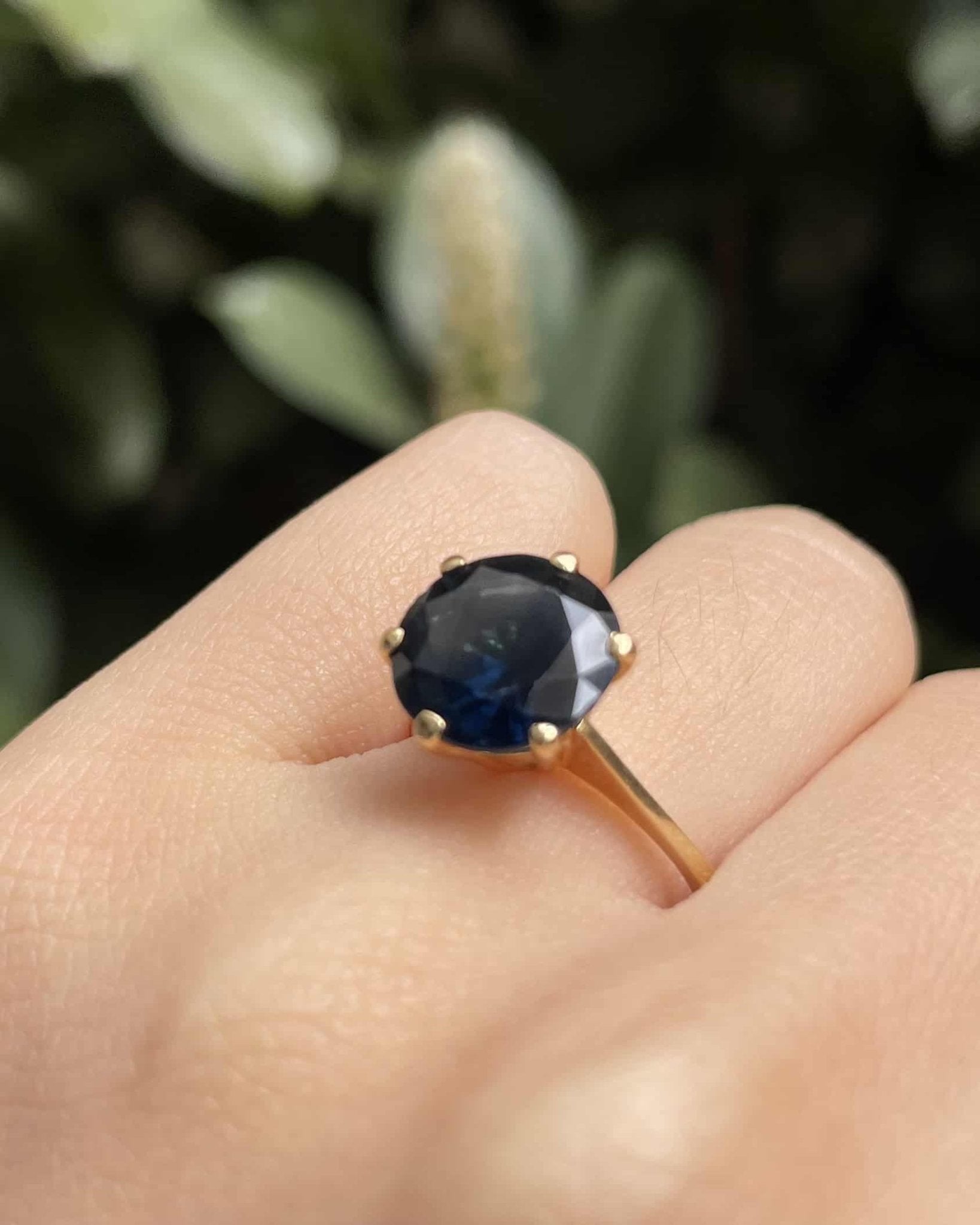 Bague Solitaire Saphir 5.60 Carats "Pamela" - Elliade Paris