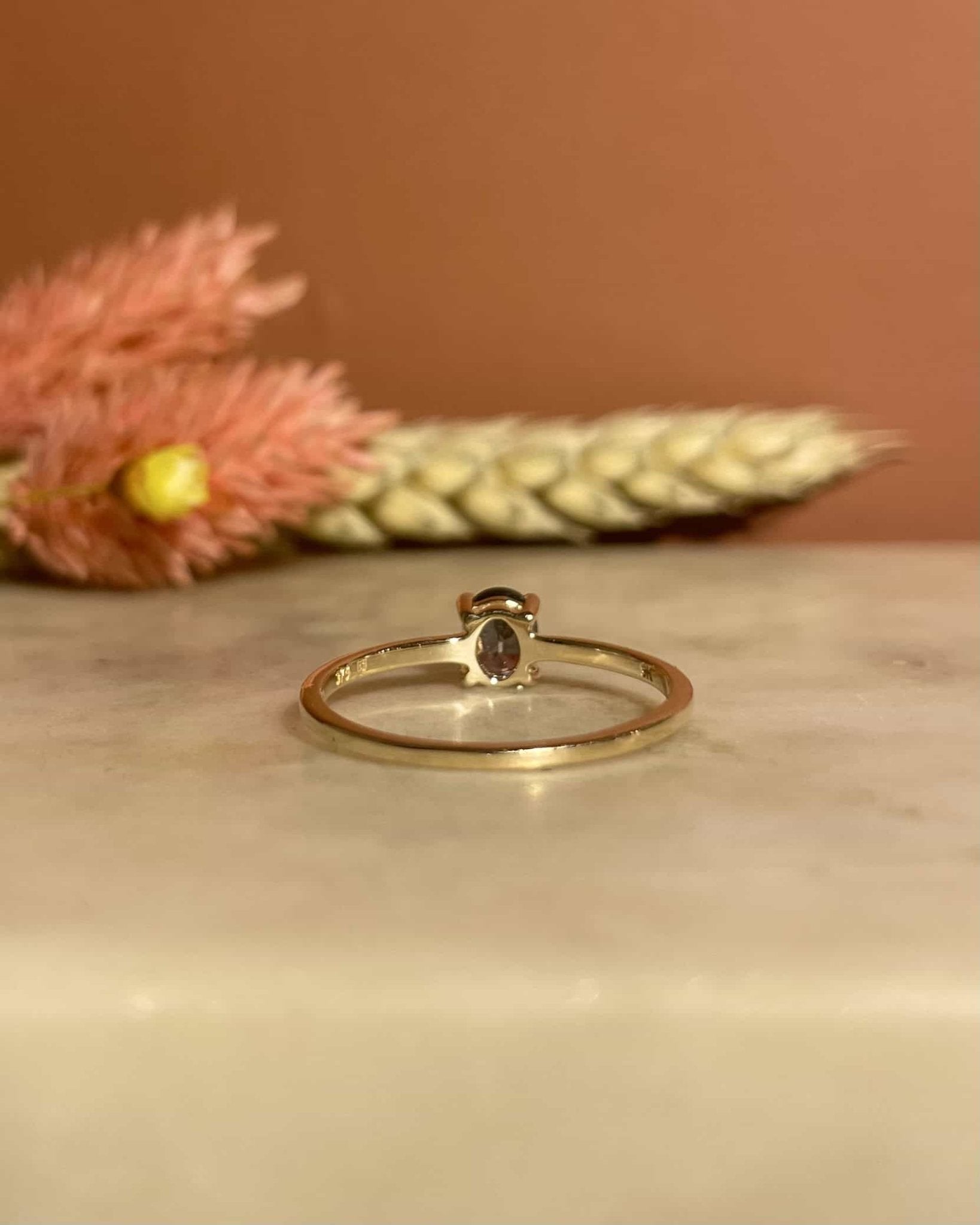 Bague Solitaire Saphir Bleu - Vert 0.65 Carat " Sam" - Elliade Paris