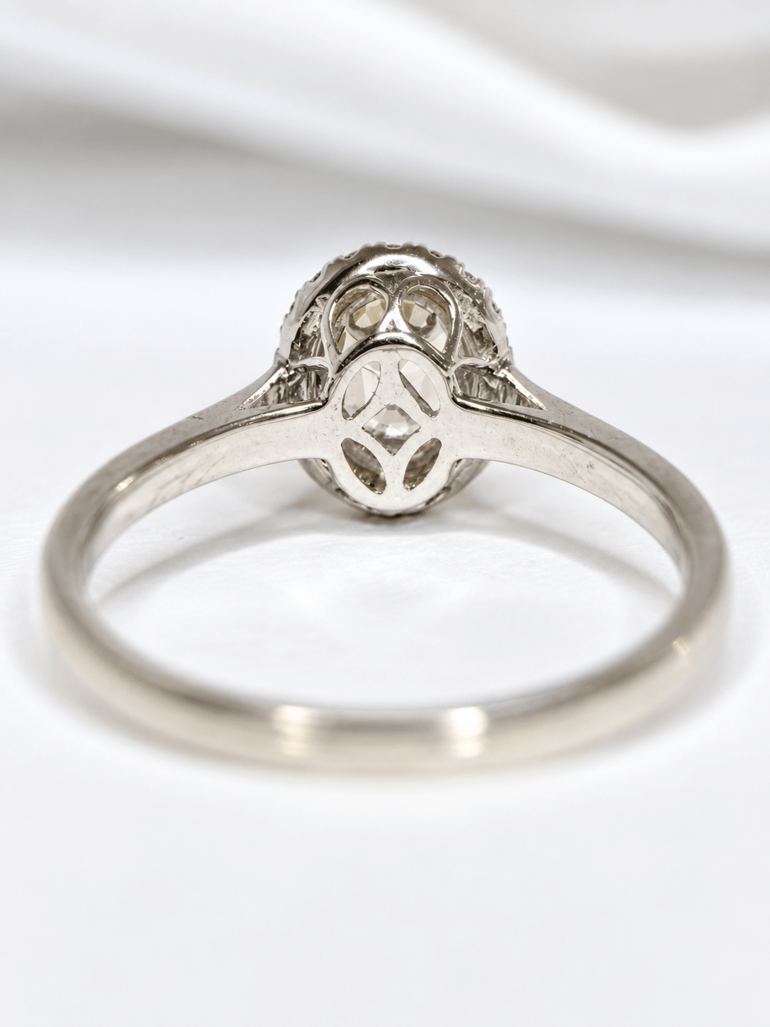 Bague Solitaire Saphir Jaune 1 carat & Diamants "Connie" - Elliade Paris