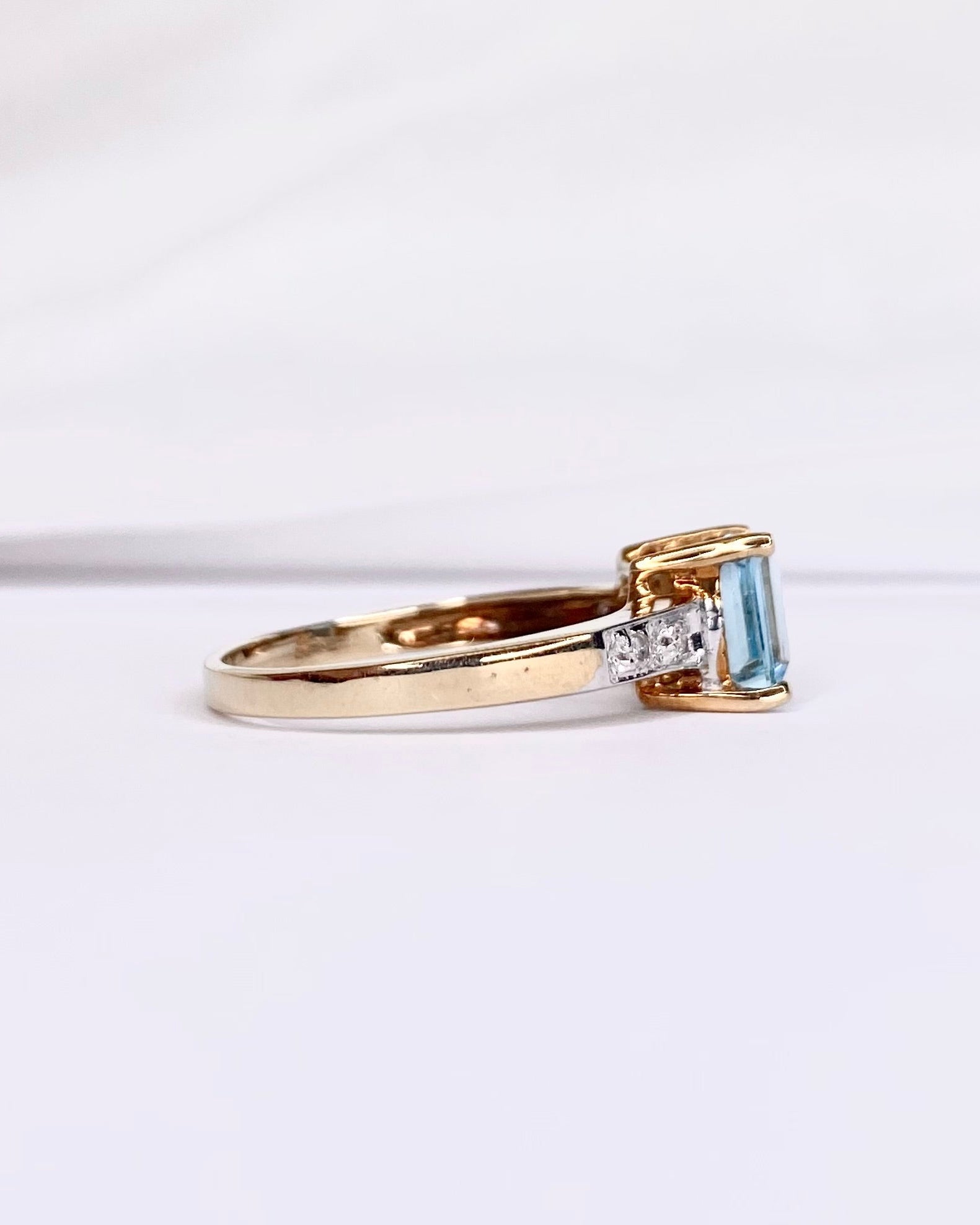 Bague Solitaire Topaze 1.40 carat & Diamants "Asma" - Elliade Paris