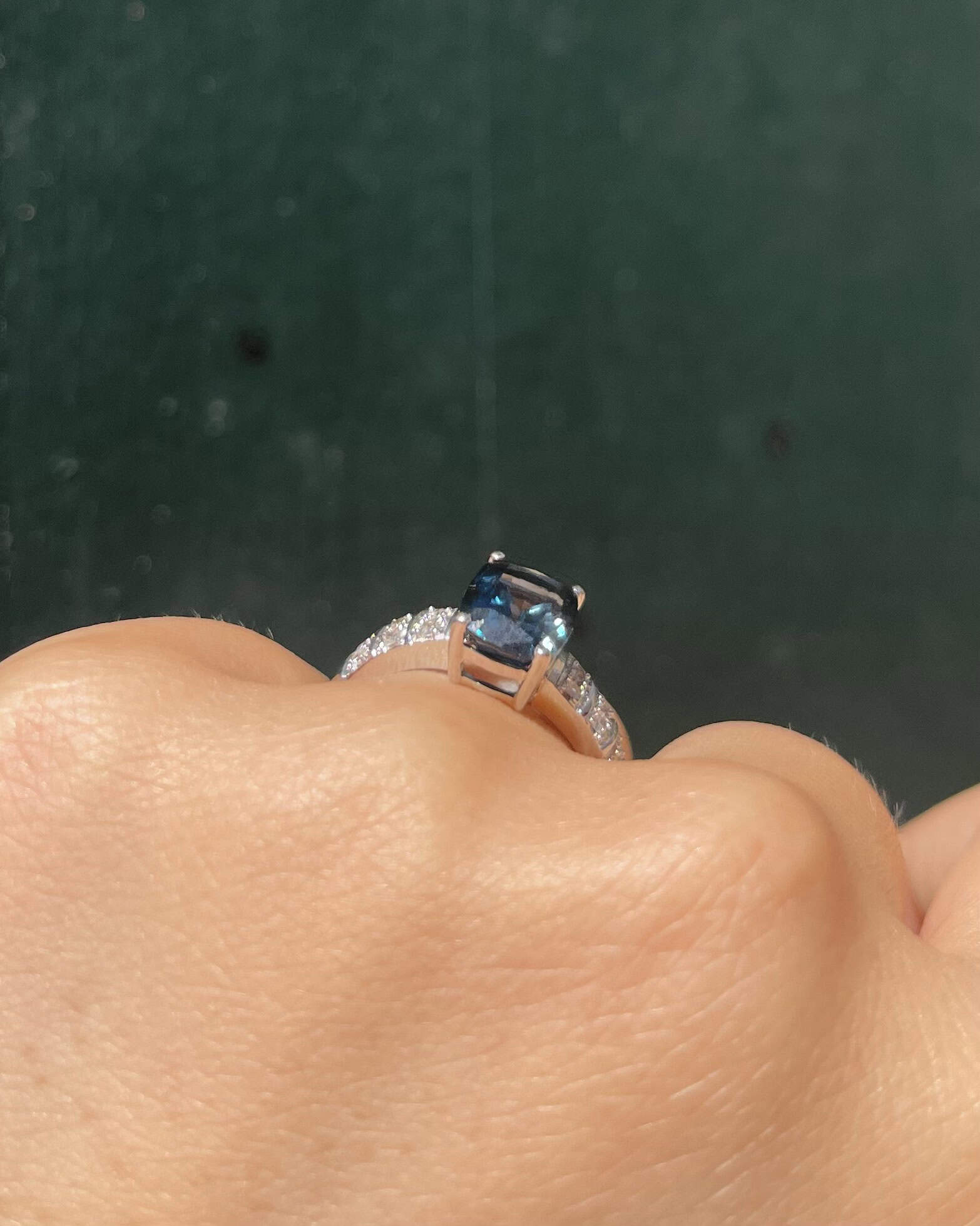 Bague Solitaire Topaze 2.90 carats & Diamants "Leila" - Elliade Paris