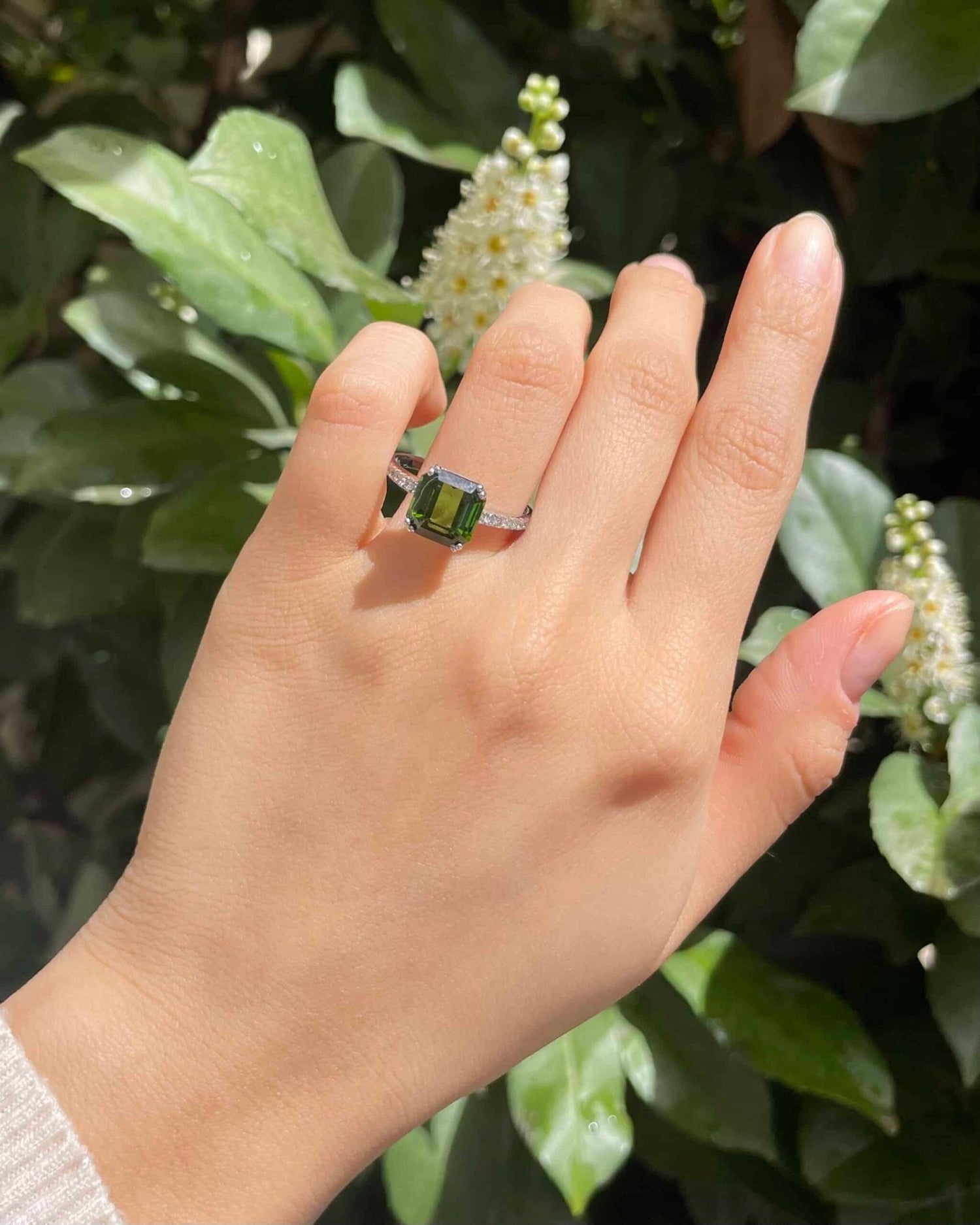 Bague Solitaire Tourmaline 2.50 carats & Diamants "Solara" - Elliade Paris