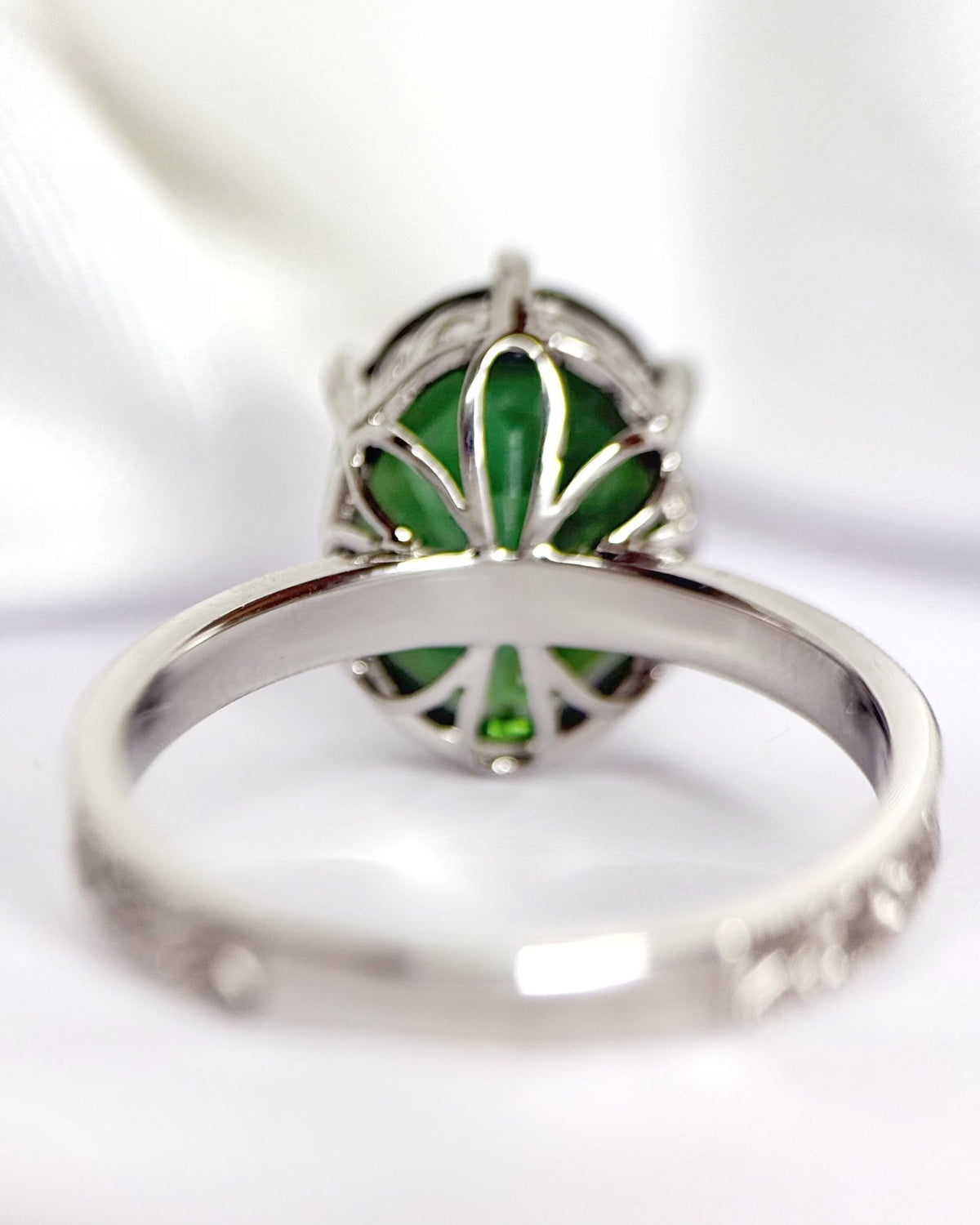 Bague Solitaire Tourmaline 4.37 carats & Diamants "Irina" - Elliade Paris