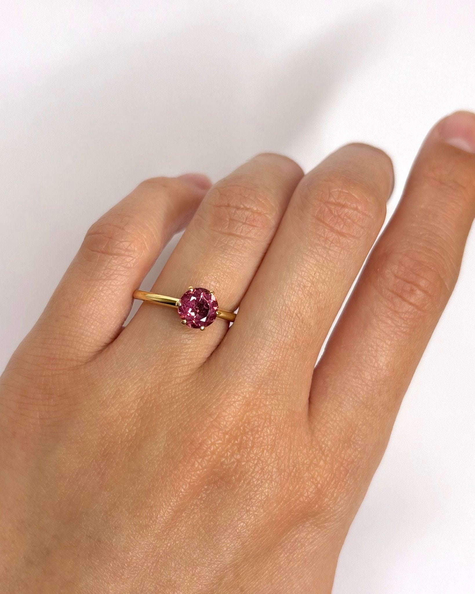 Bague Solitaire Tourmaline Rose 1.30 carat "Leila" - Elliade Paris