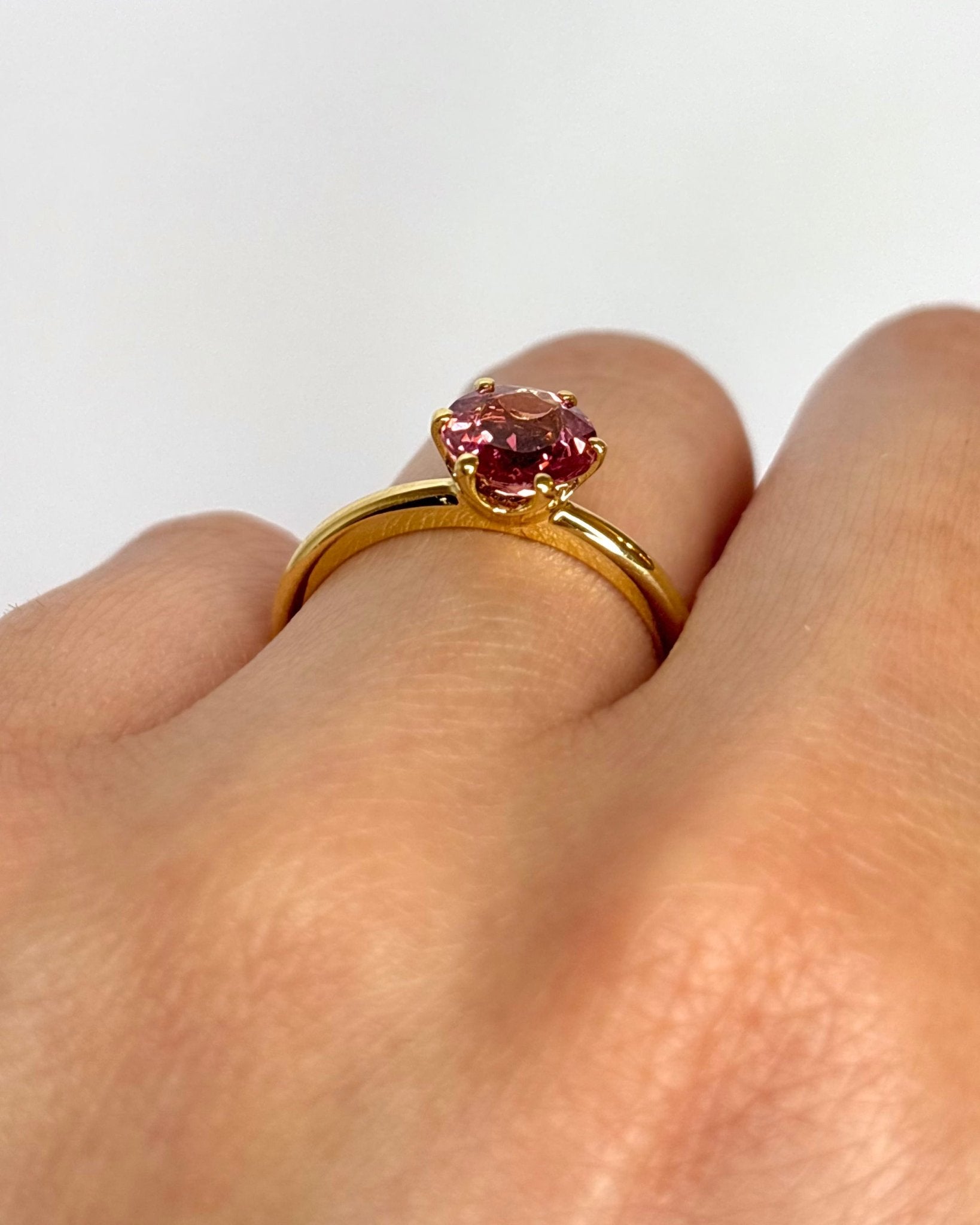 Bague Solitaire Tourmaline Rose 1.30 carat "Leila" - Elliade Paris