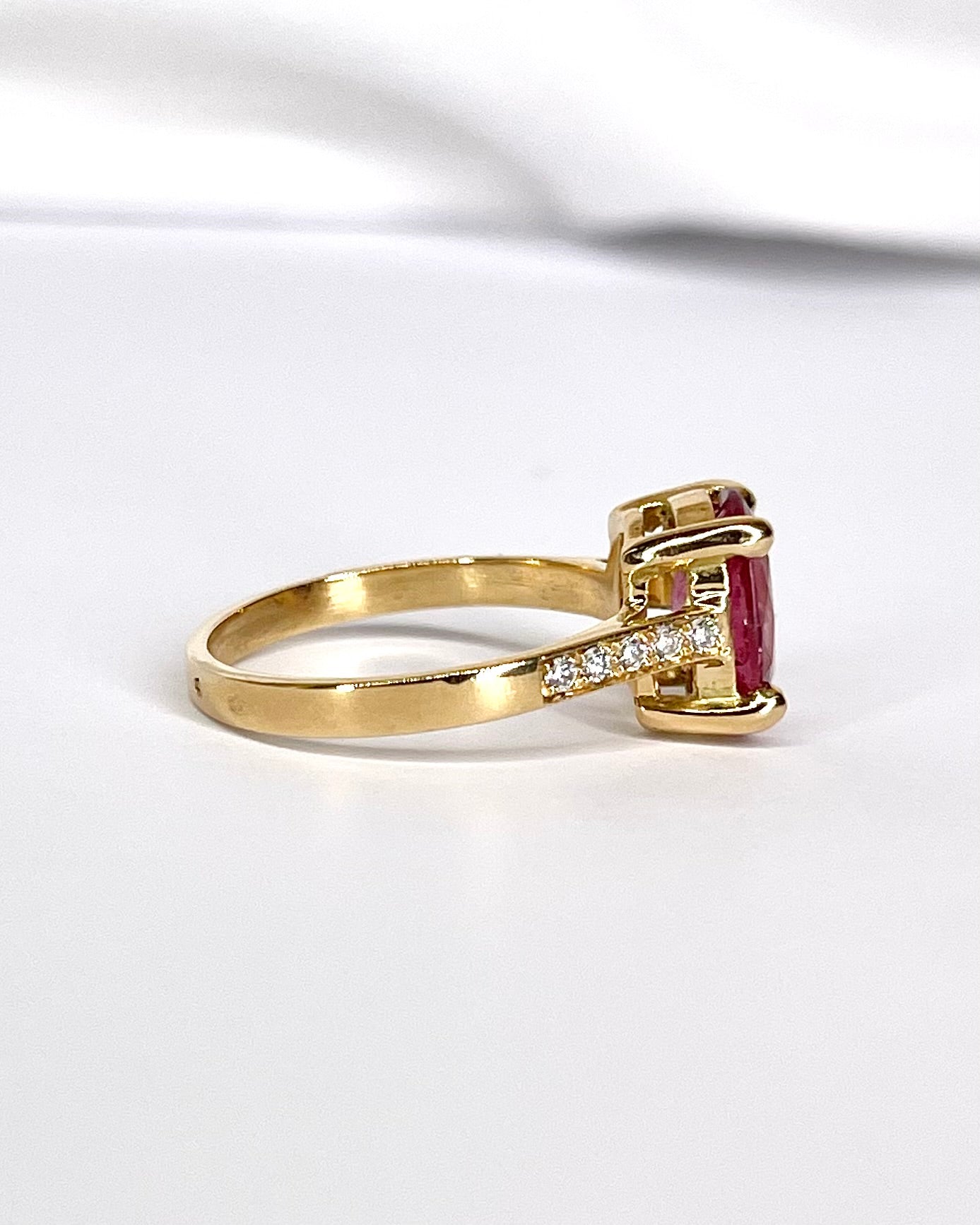Bague Solitaire Tourmaline Rose 2.40 carats & Diamants "Pauline" - Elliade Paris