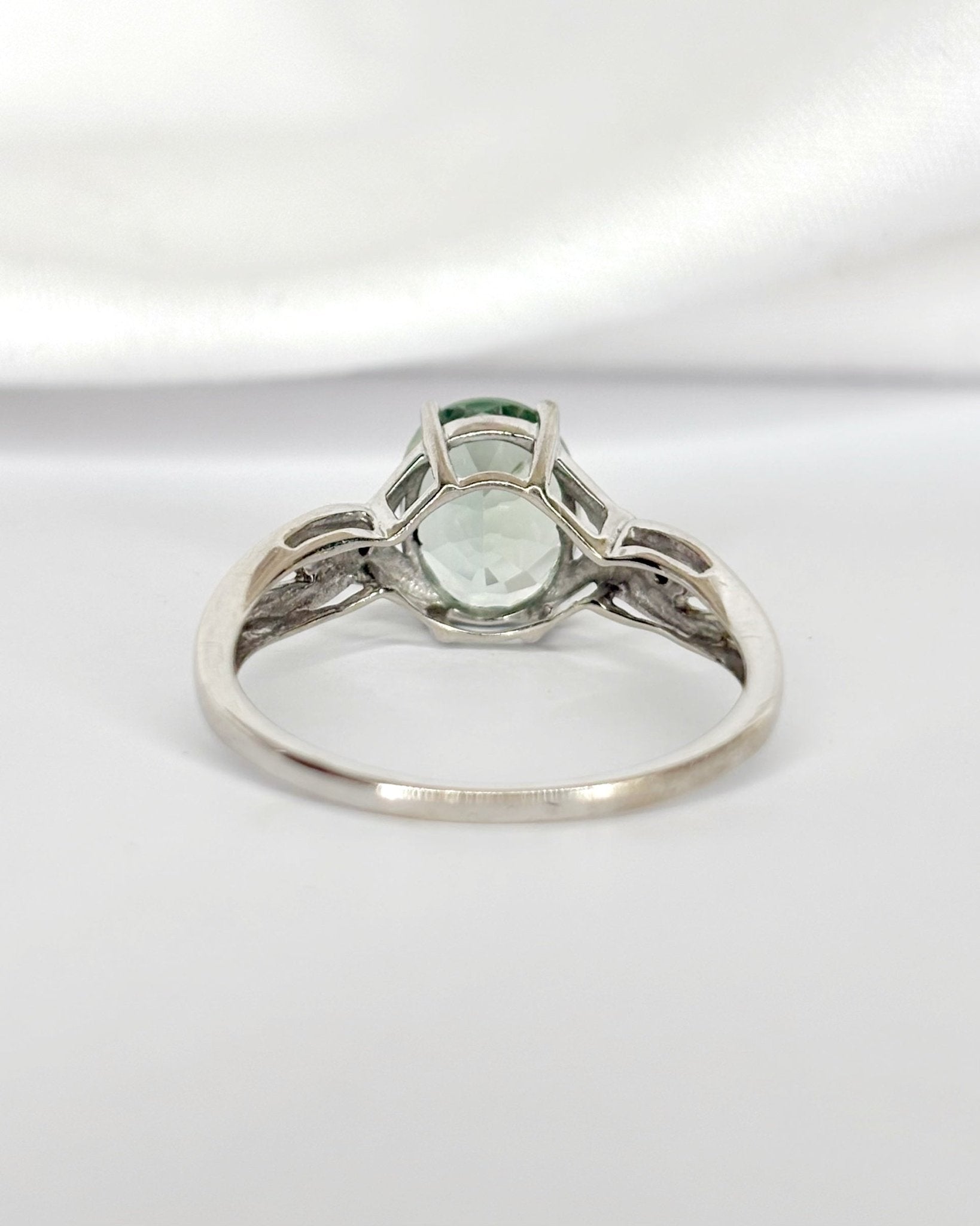 Bague Solitaire Tourmaline Verte 2.30 carats & Diamants "Rita" - Elliade Paris