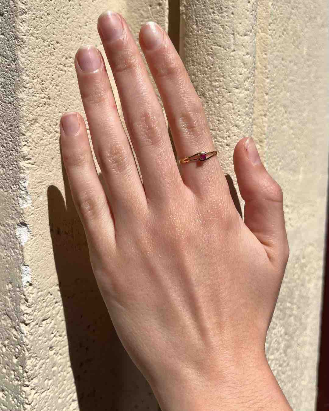 Bague Solitaire Vintage Rubis "Téa" - Elliade Paris