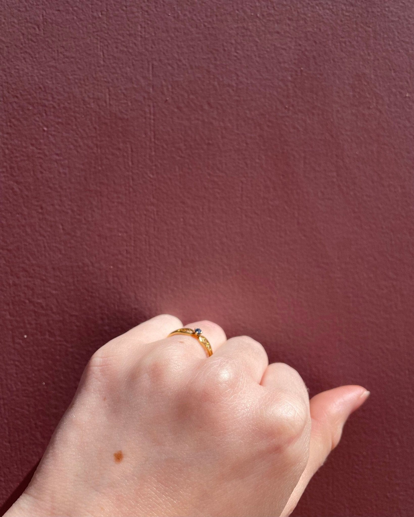 Bague Solitaire Vintage Saphir "Orphelia" - Elliade Paris