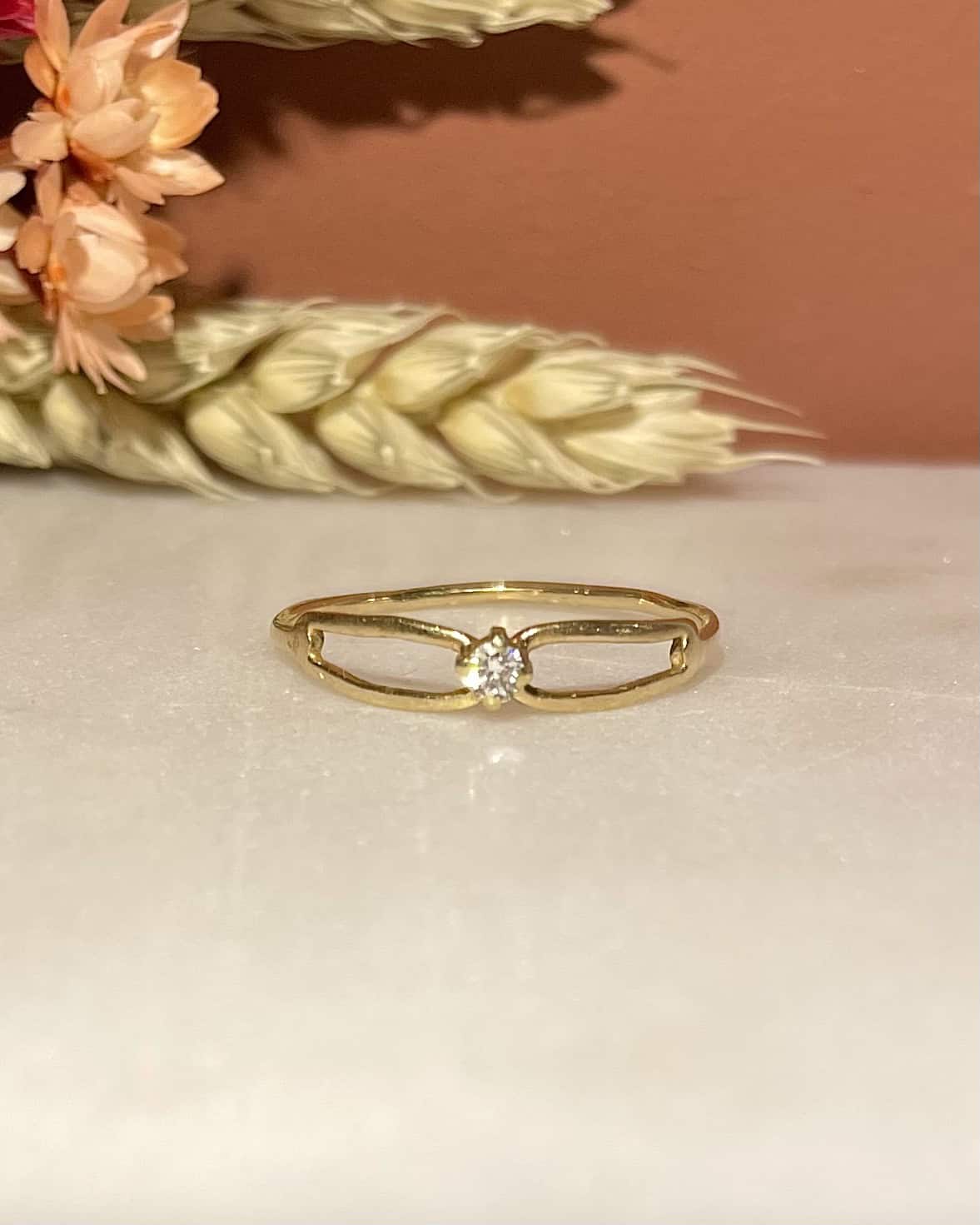 Anillo solitario de diamantes "Alissa"