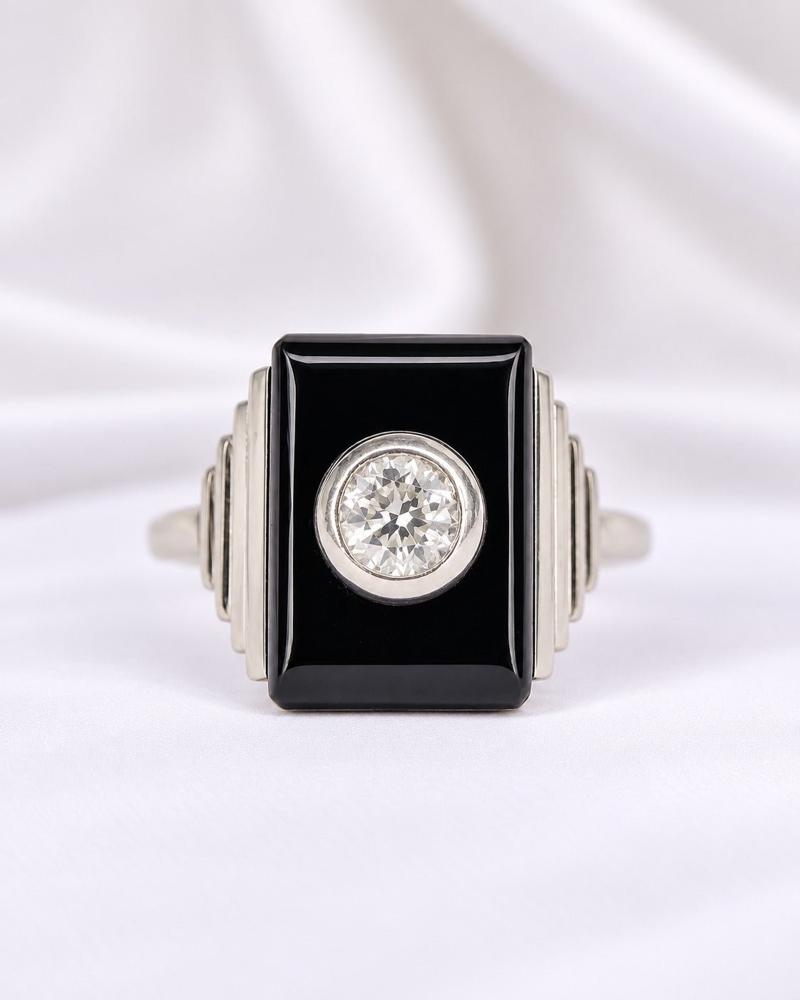Bague Style Art-Déco Diamant 0.28 carat G/SI1 & Onyx "Éliane" - Elliade Paris