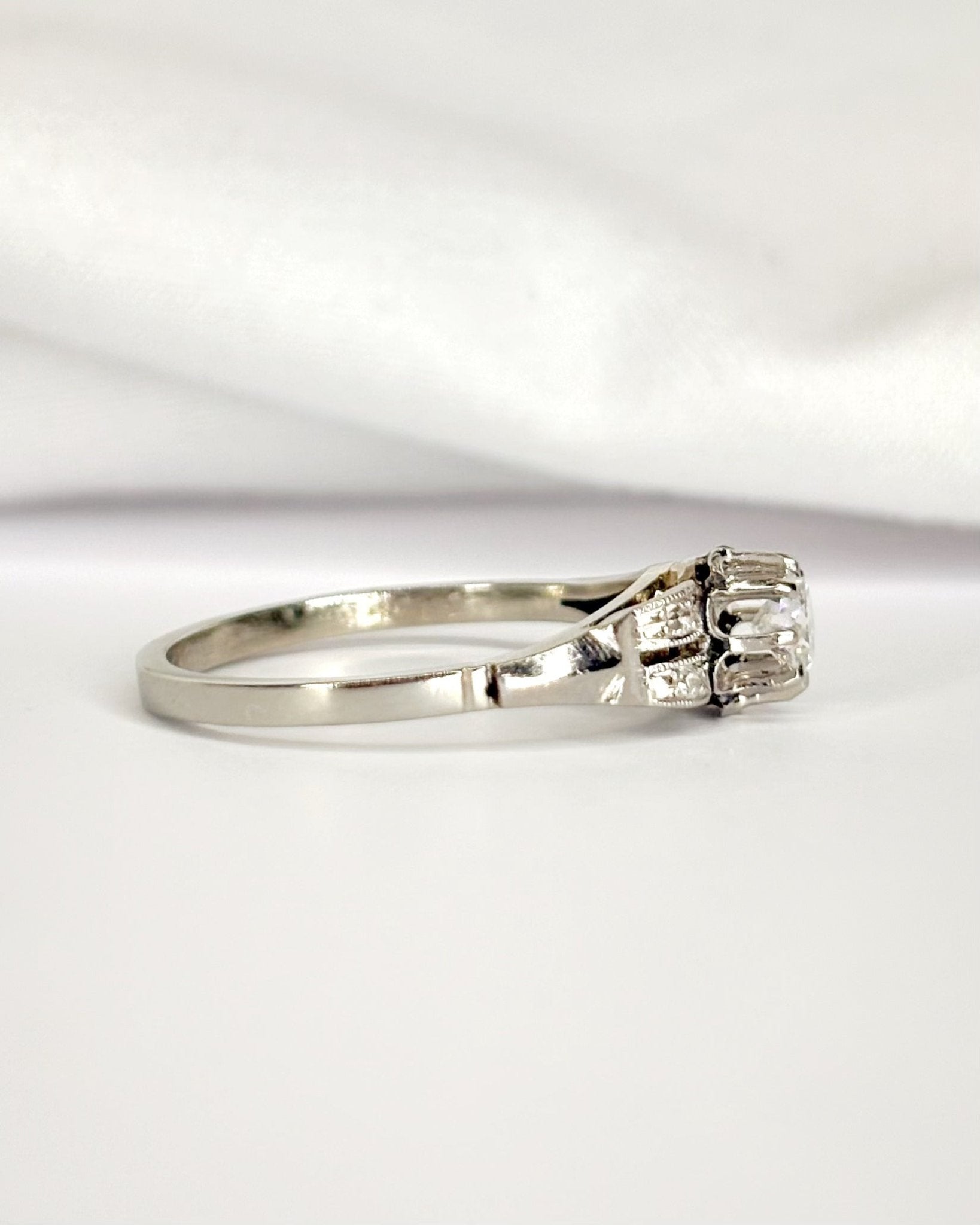 Bague Style Art-Déco Diamants 0.26 carat "Maude" - Elliade Paris
