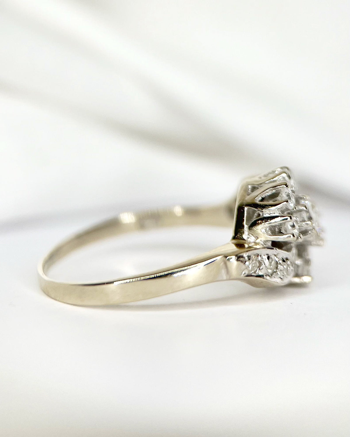 Bague Style Art-Déco Diamants 0.44 carat "Kyllie" - Elliade Paris