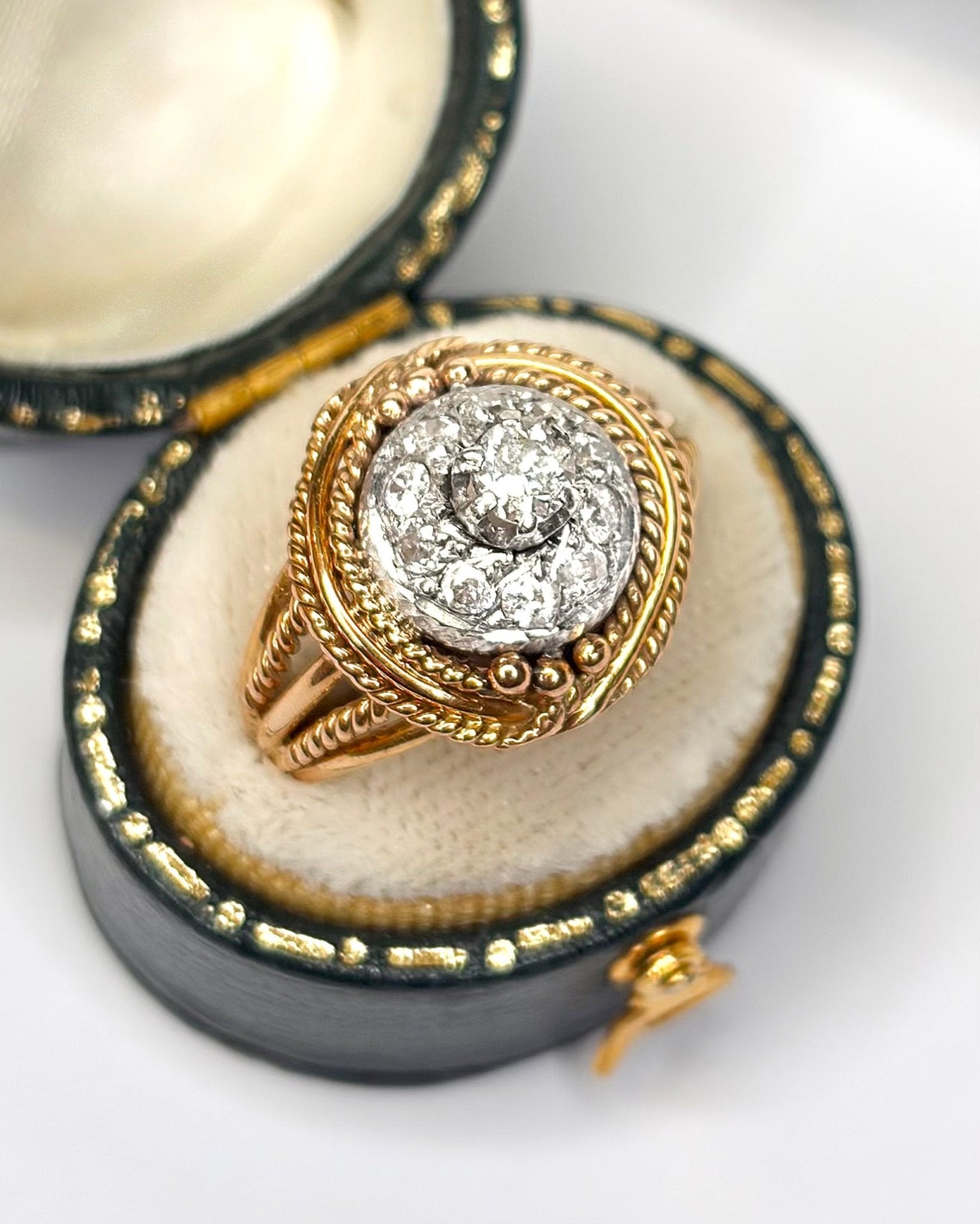 Bague Style Art-Déco Diamants 0.45 carat, Or & Platine 6.75g "Océanie" - Elliade Paris