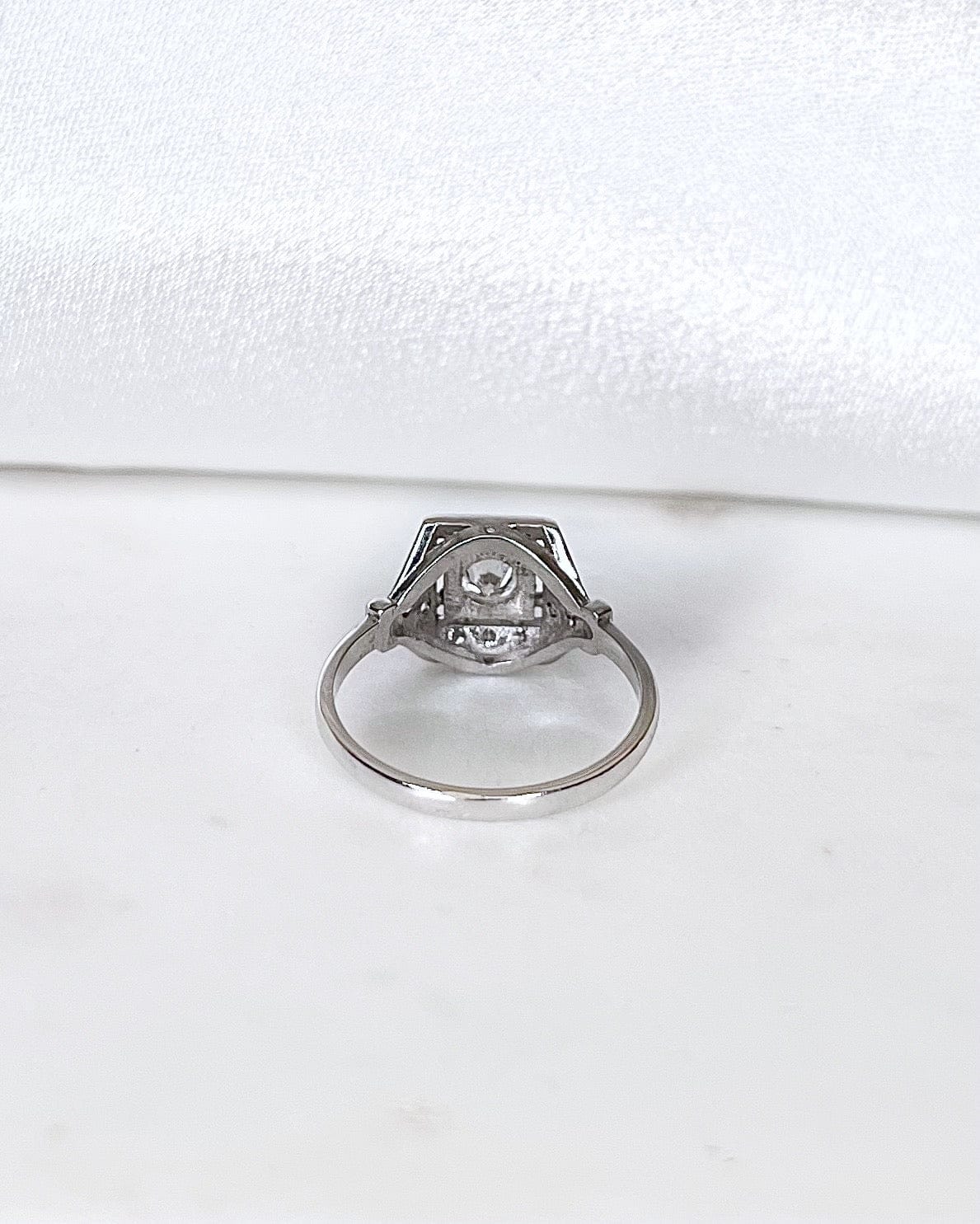 Bague style Art - deco diamants 0.69 carat “Persia” - Elliade Paris