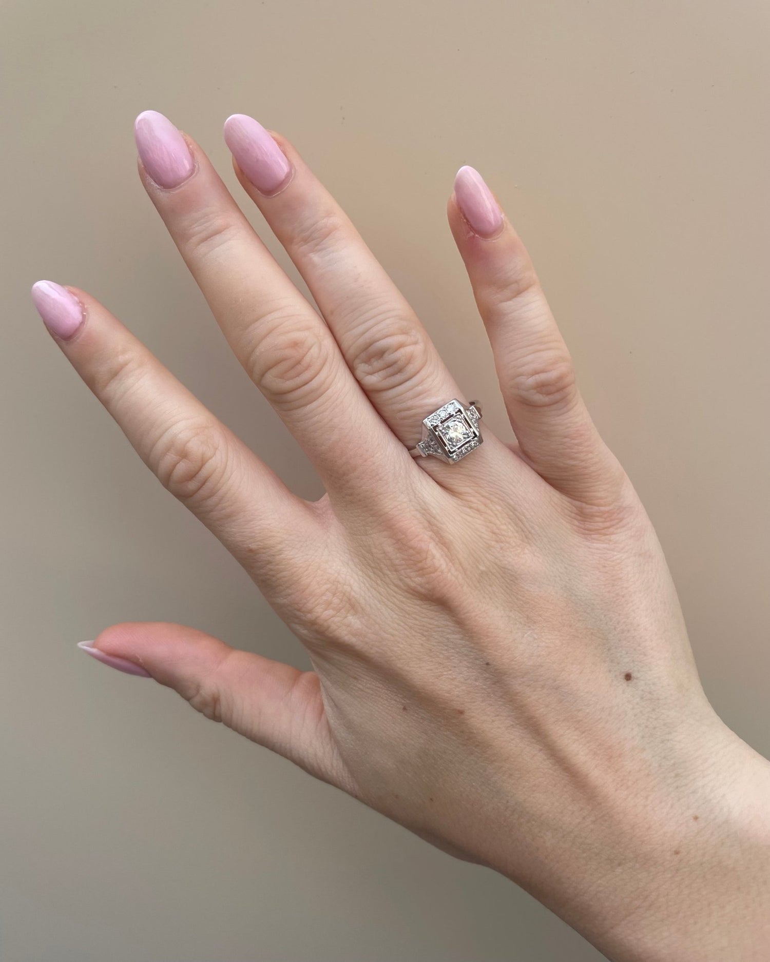 Bague style Art - deco diamants 0.69 carat “Persia” - Elliade Paris