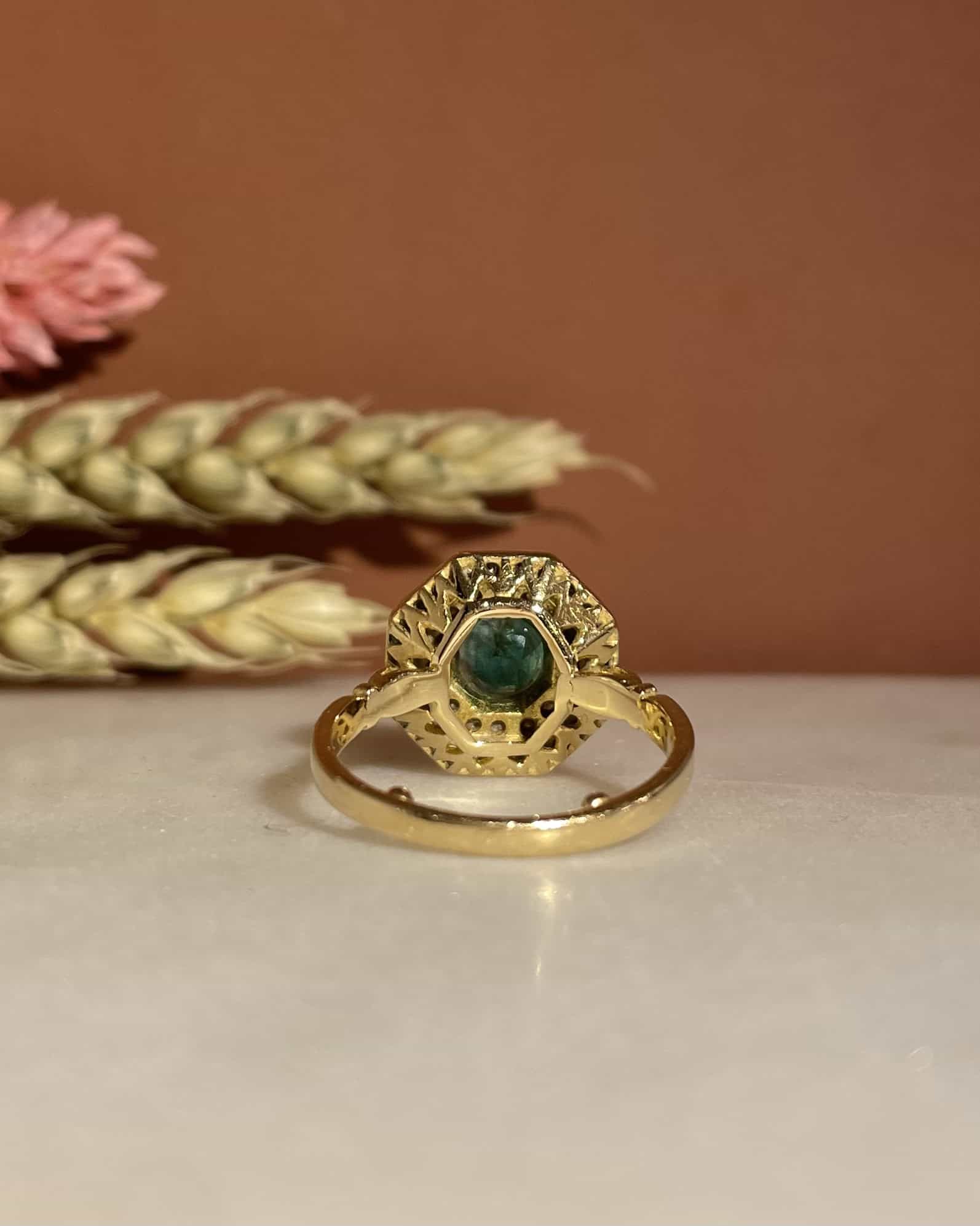 Bague Style Art - Déco Émeraude 0.55 carat & 40 Diamants "Élorine" - Elliade Paris