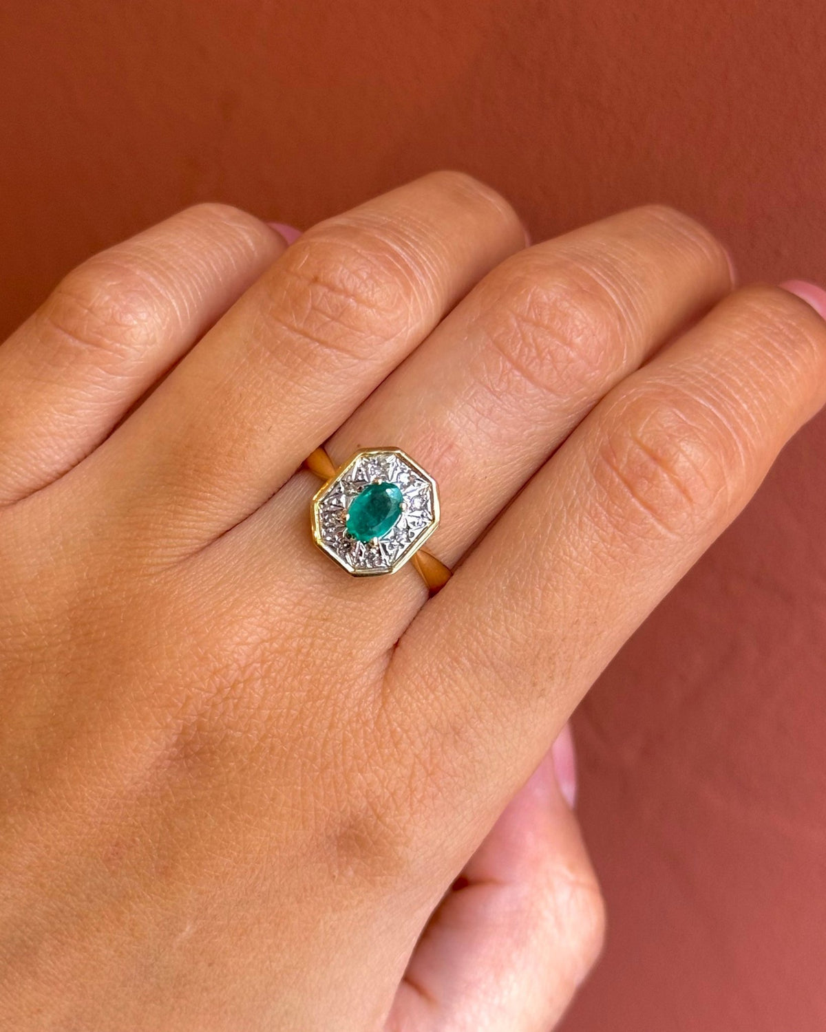 Bague Style Art-Déco Émeraude & Diamants "Elora" - Elliade Paris