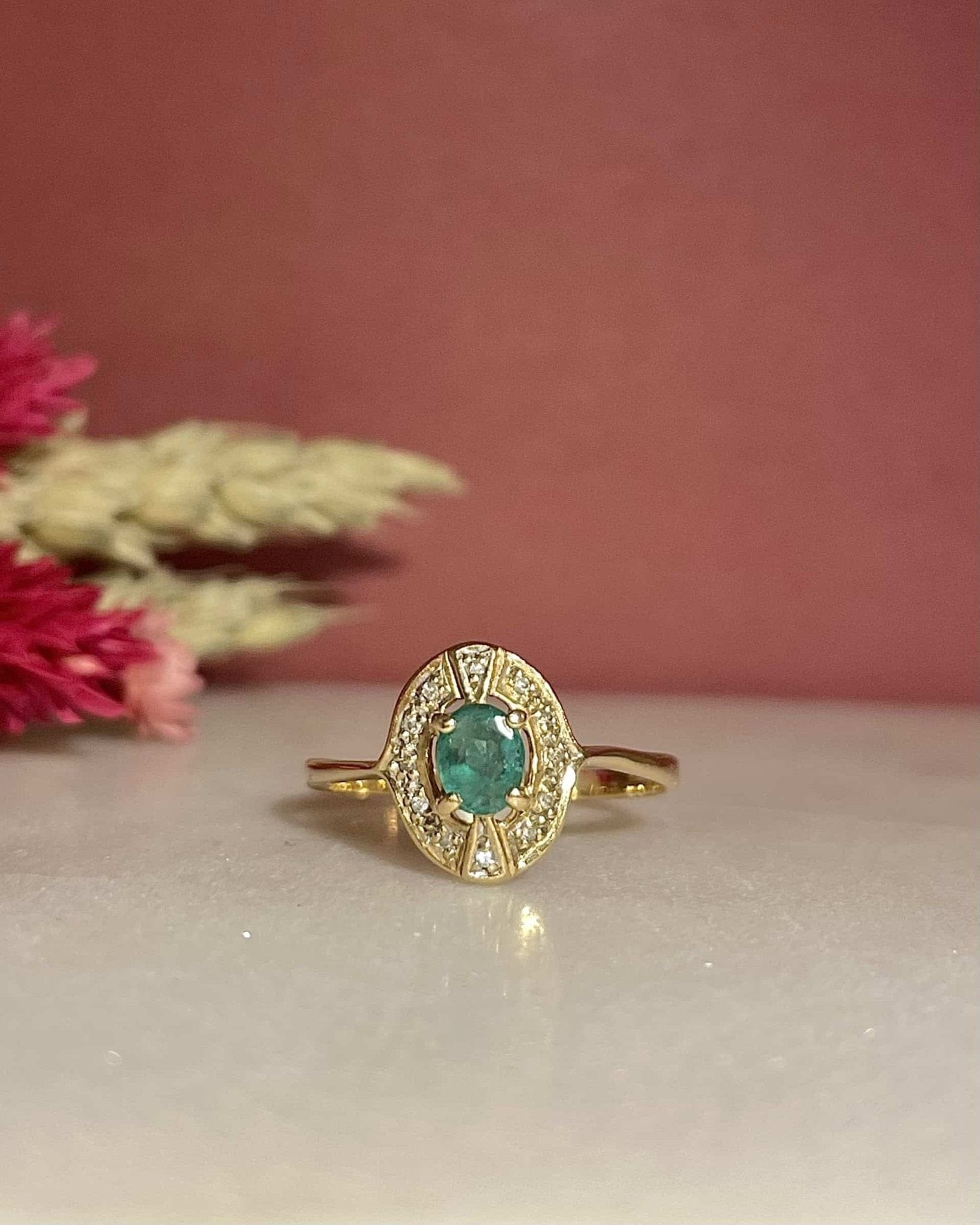 Bague Style Art - Déco Émeraude & Diamants "Victorya" - Elliade Paris