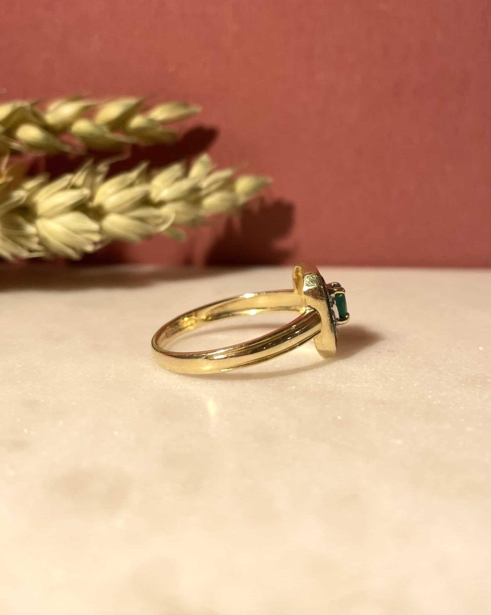 Bague Style Art - Déco Émeraude et Diamants "Roberta" - Elliade Paris