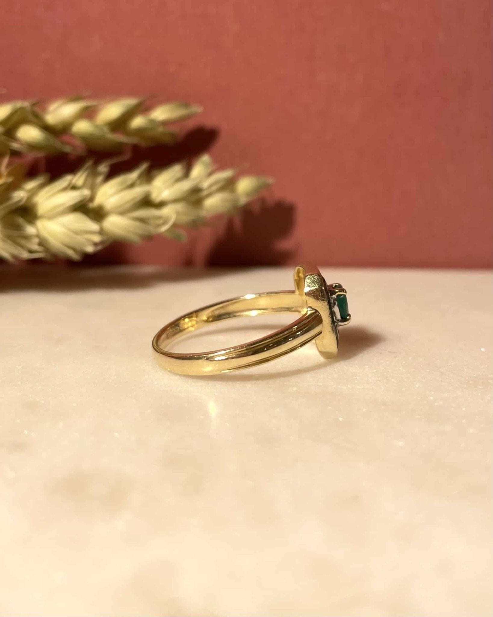 Bague Style Art - Déco Émeraude et Diamants "Roberta" - Elliade Paris