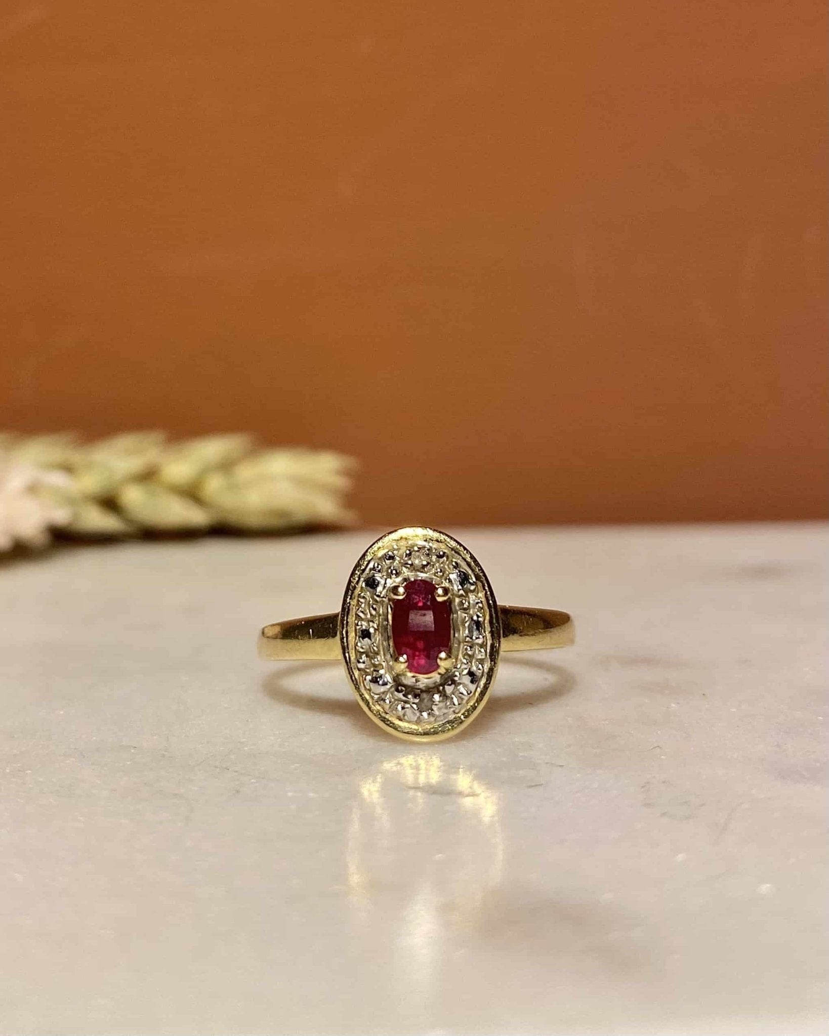 Bague Style Art - Déco Marguerite Rubis et Diamants "Janelle" - Elliade Paris