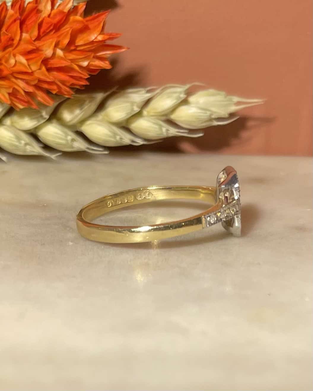 Bague Style Art - Déco Rubis 0.50 carat & Diamants "Alexa" - Elliade Paris