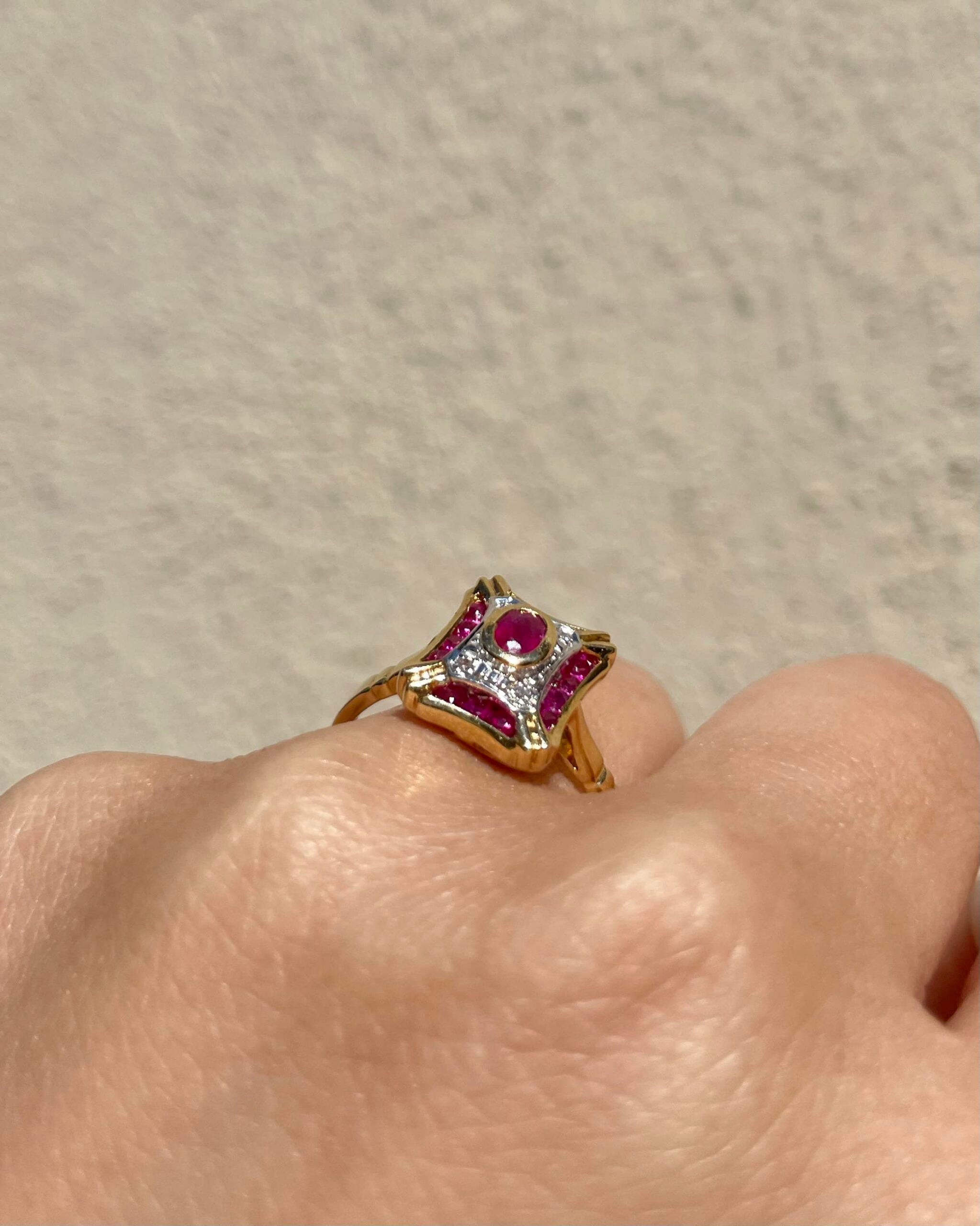 Bague Style Art-Déco Rubis & Diamants "Ollie"