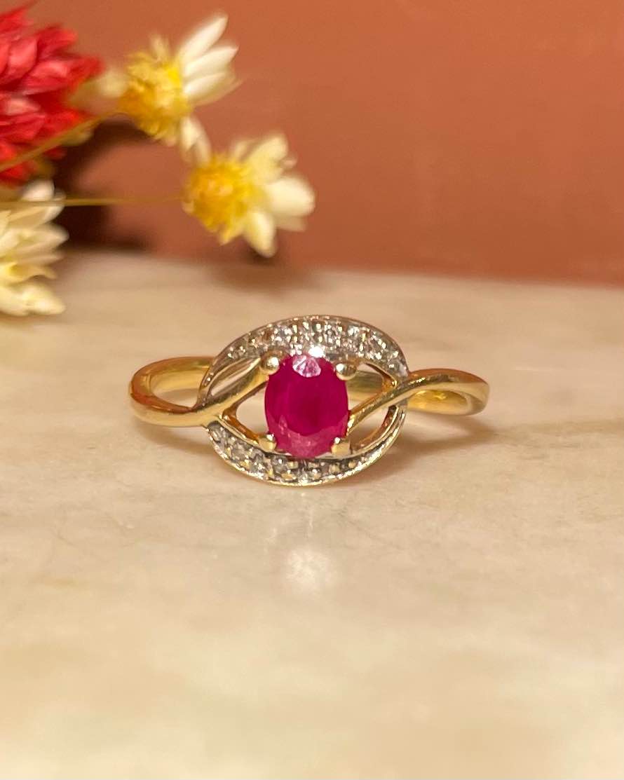 Bague style Art - déco Rubis et 6 Diamants "Everette" - Elliade Paris