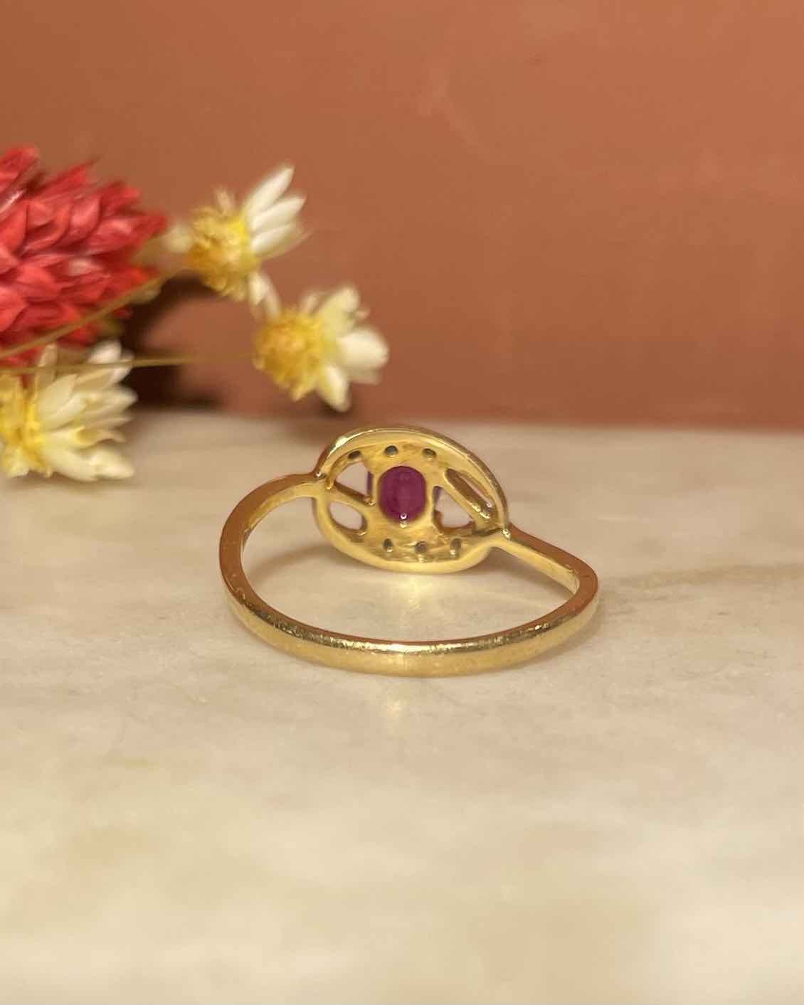 Bague style Art - déco Rubis et 6 Diamants "Everette" - Elliade Paris