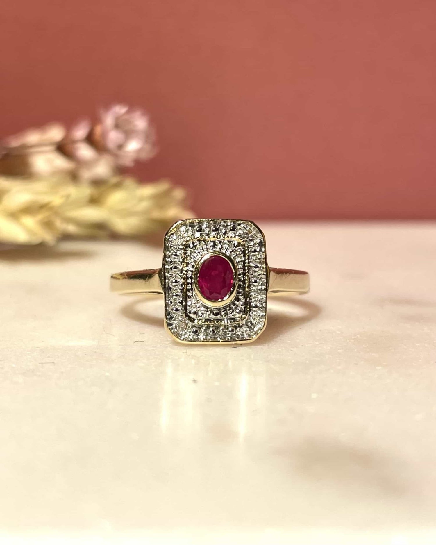 Bague Style Art - Déco Rubis et Diamants "Fériel" - Elliade Paris