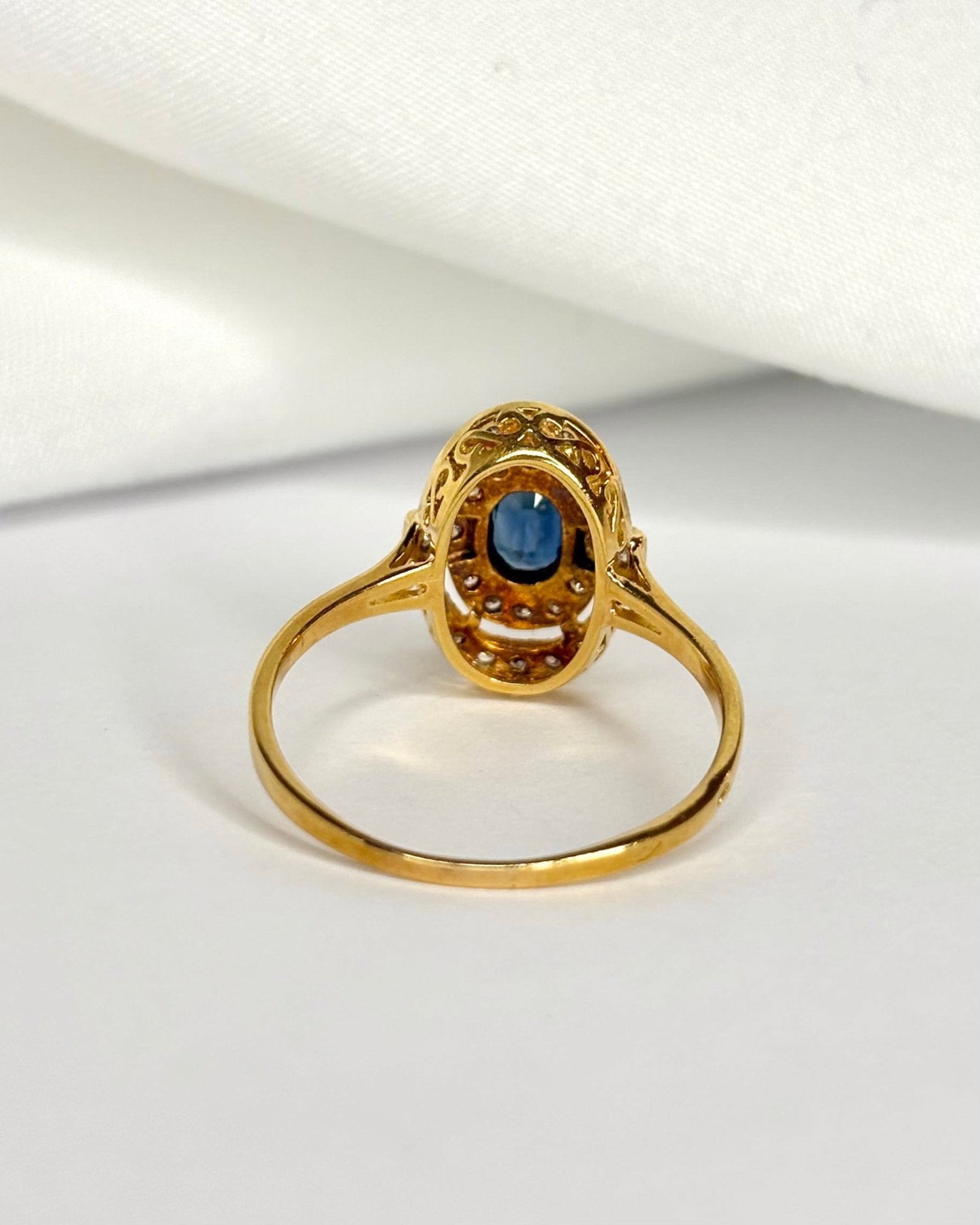 Bague Style Art Déco Saphir 0.44 carat & Diamants "Selenia" - Elliade Paris
