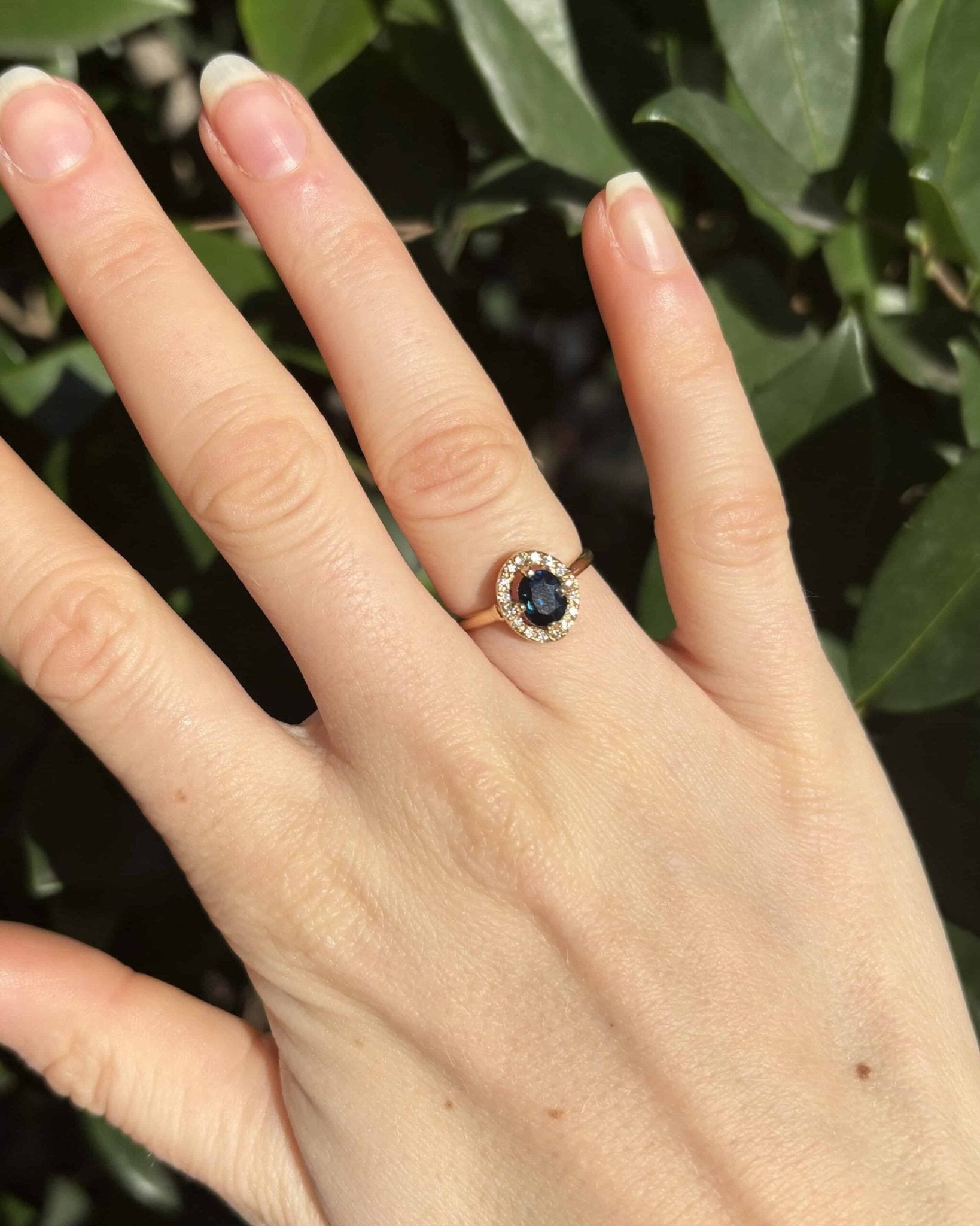 Bague Style Art - déco Saphir 1 carat & Diamants "Romane" - Elliade Paris