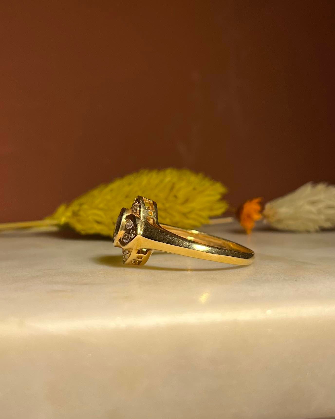Bague Style Art - déco Saphir & Diamants "Cléo" - Elliade Paris