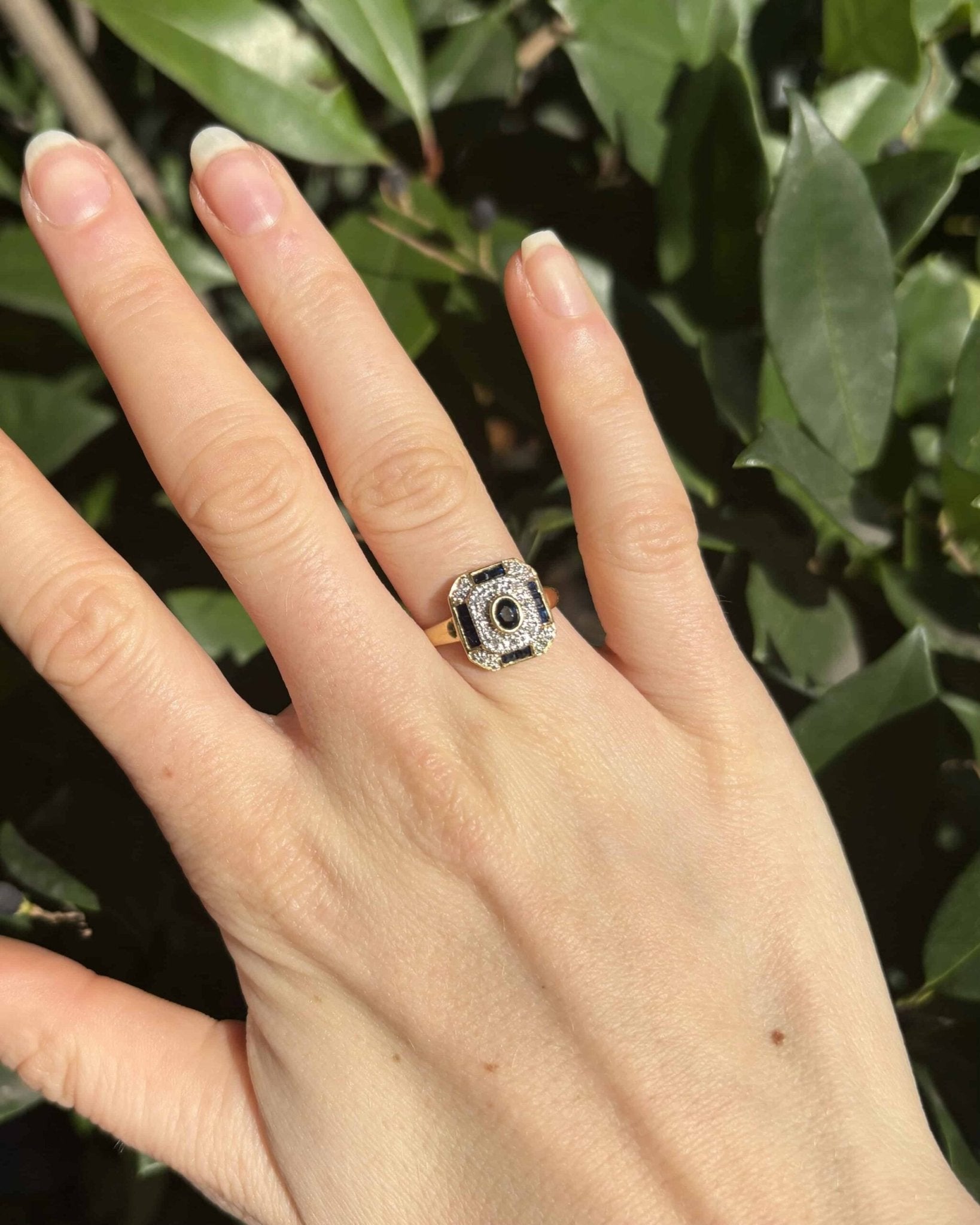 Bague style Art - déco Saphirs 0.50 carat et Diamants "Eleni" - Elliade Paris