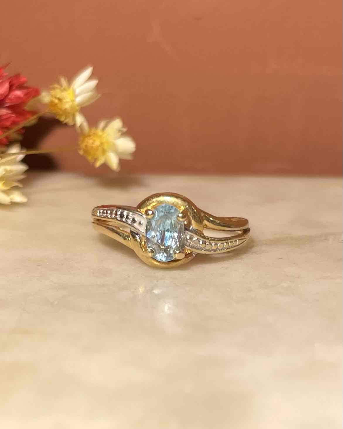 Anillo "Diya" de topacio estilo Art Déco