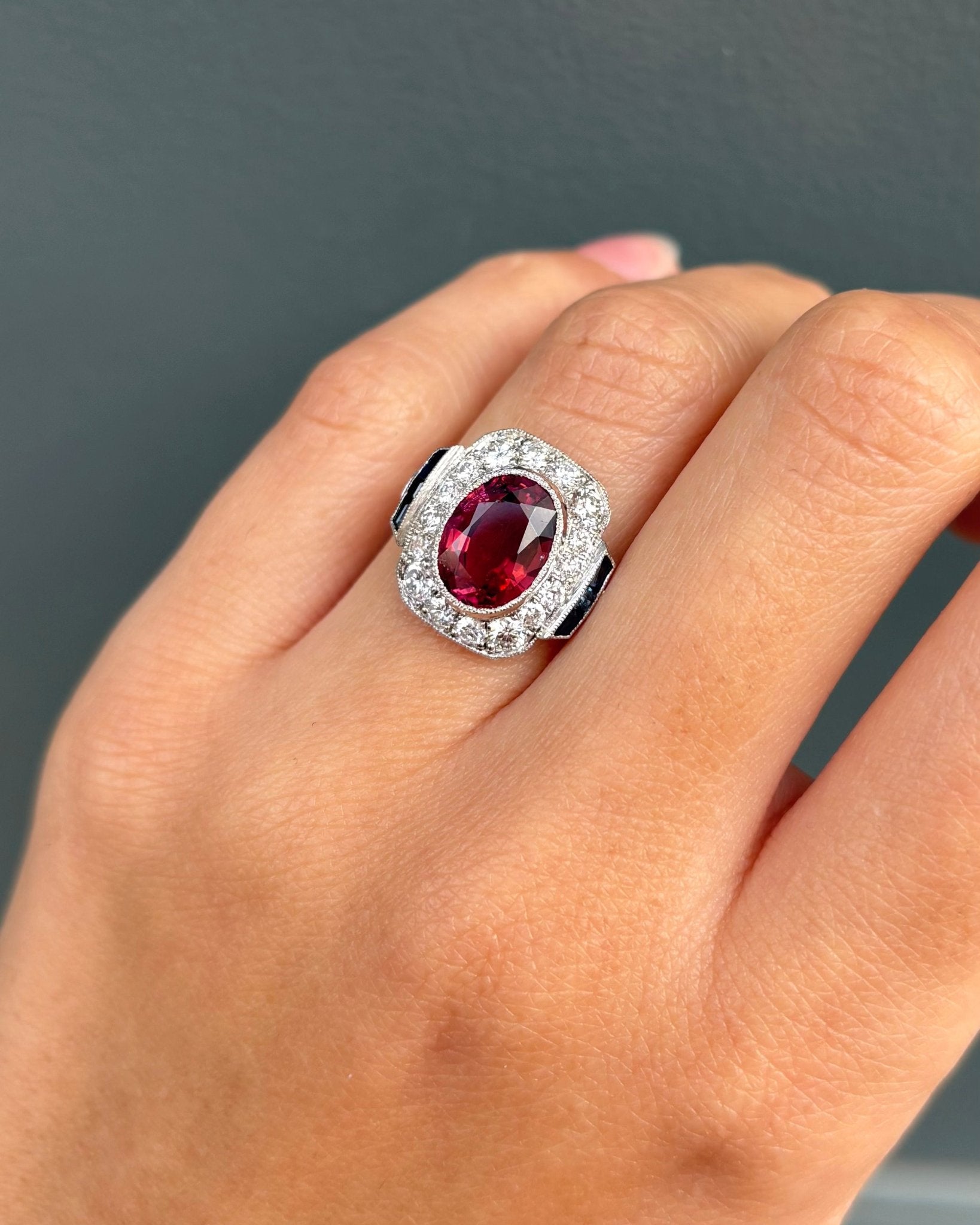 Bague Style Art déco Tourmaline 2.30 carats & Diamants & Saphirs "Théa" - Elliade Paris