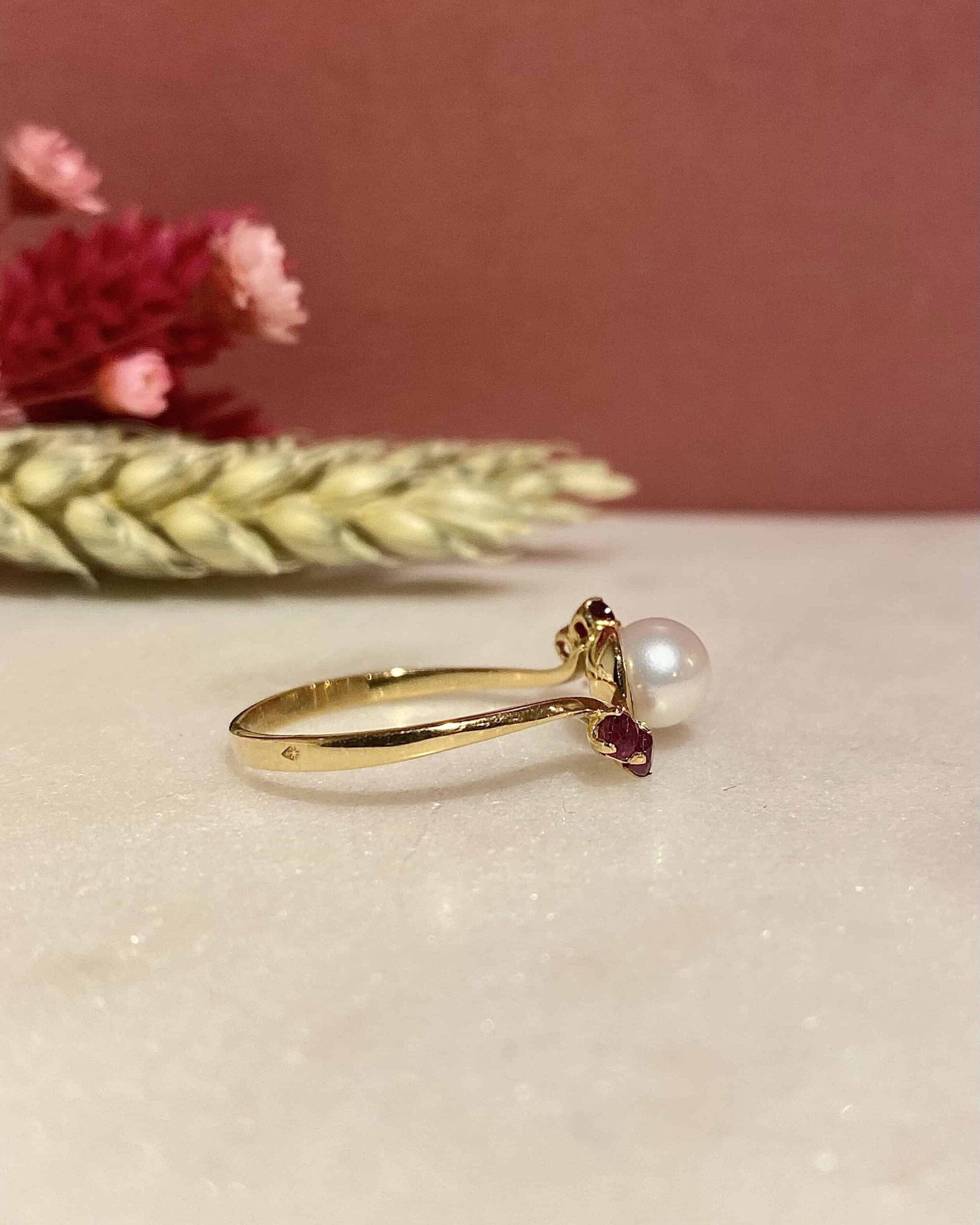 Bague Trilogie Tourbillon Perle et Rubis "Christina"