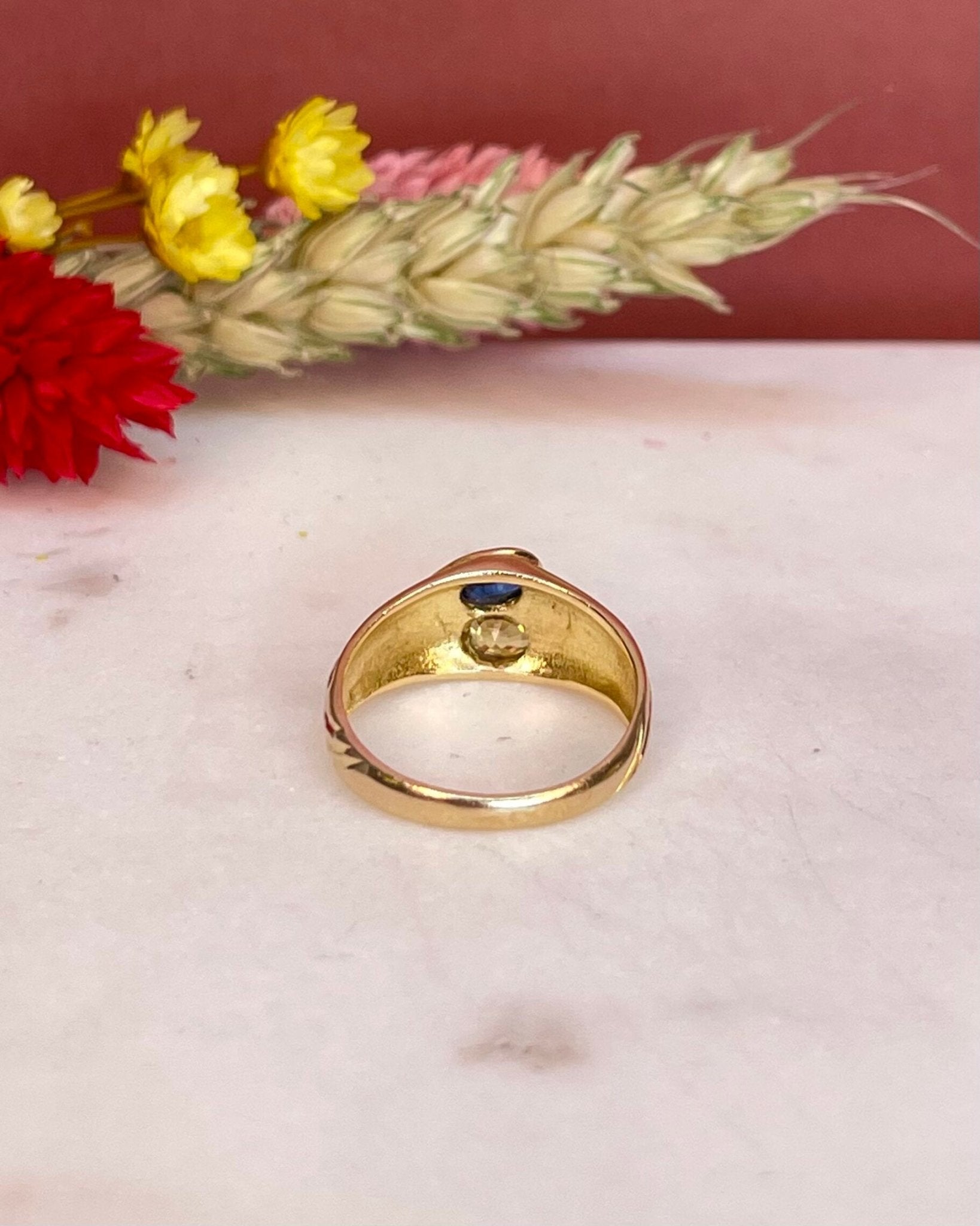 Bague Toi et Moi Saphirs Bleu et Jaune 0.60 Carat "Nawel" - Elliade Paris