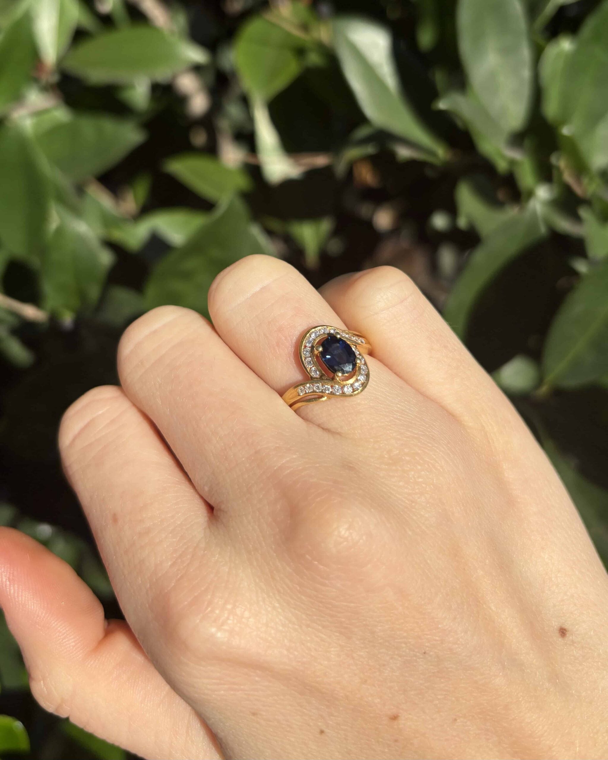 Bague Tourbillon Saphir 1 carat et Diamants "Morganne"
