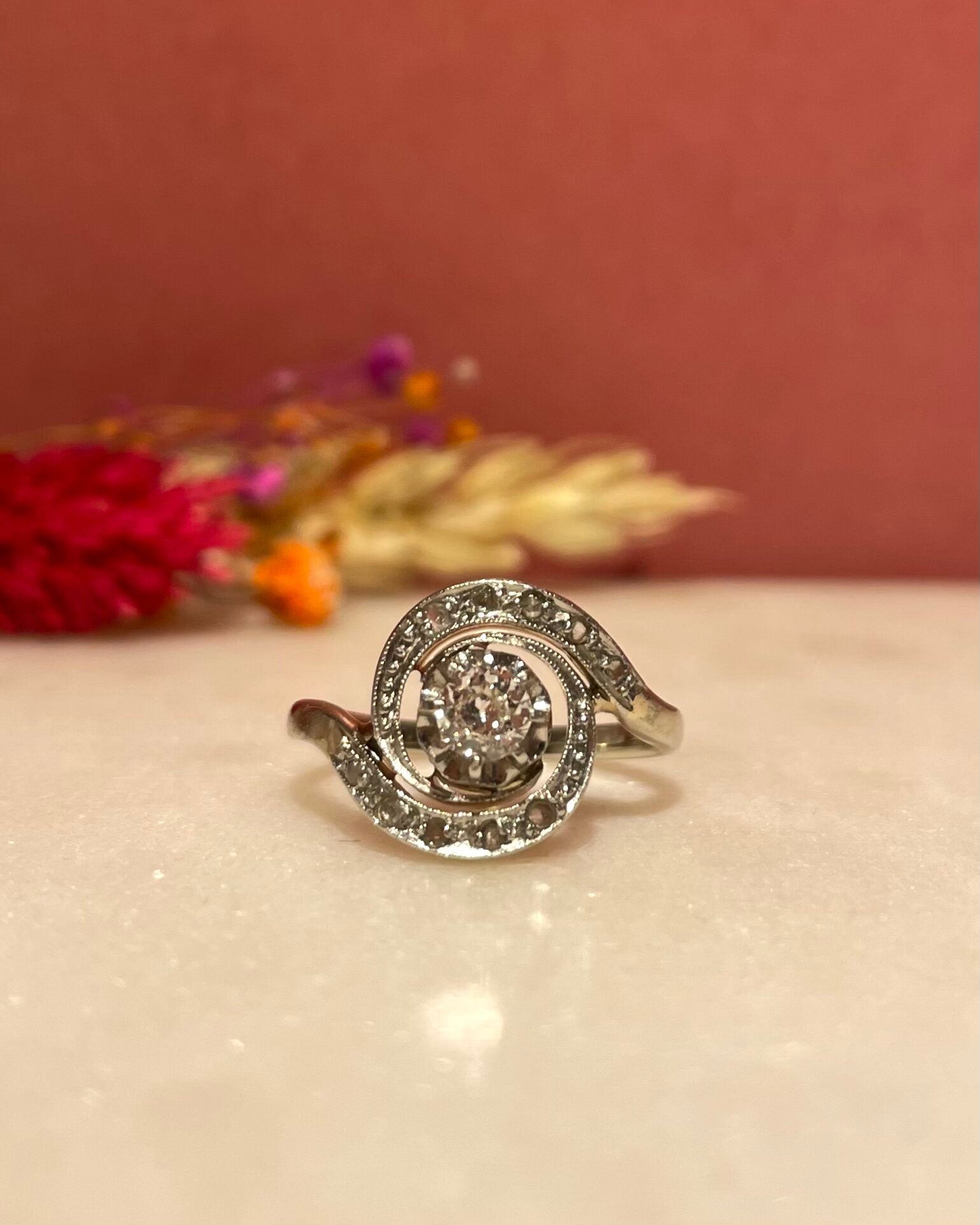 Bague Tourbillon Art - déco 11 Diamants "Sandy" - Elliade Paris