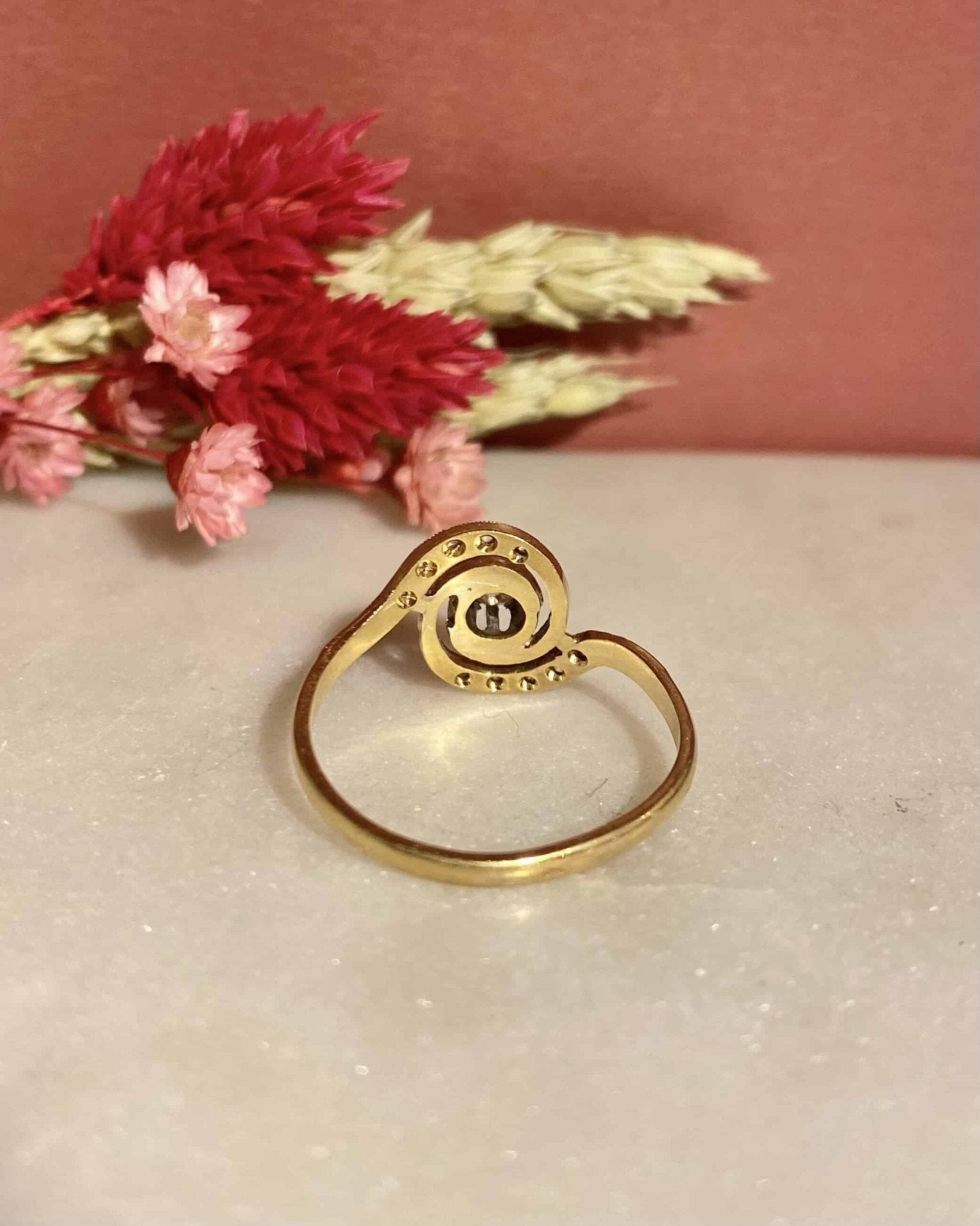 Bague Tourbillon Art - déco 11 Diamants "Tina" - Elliade Paris