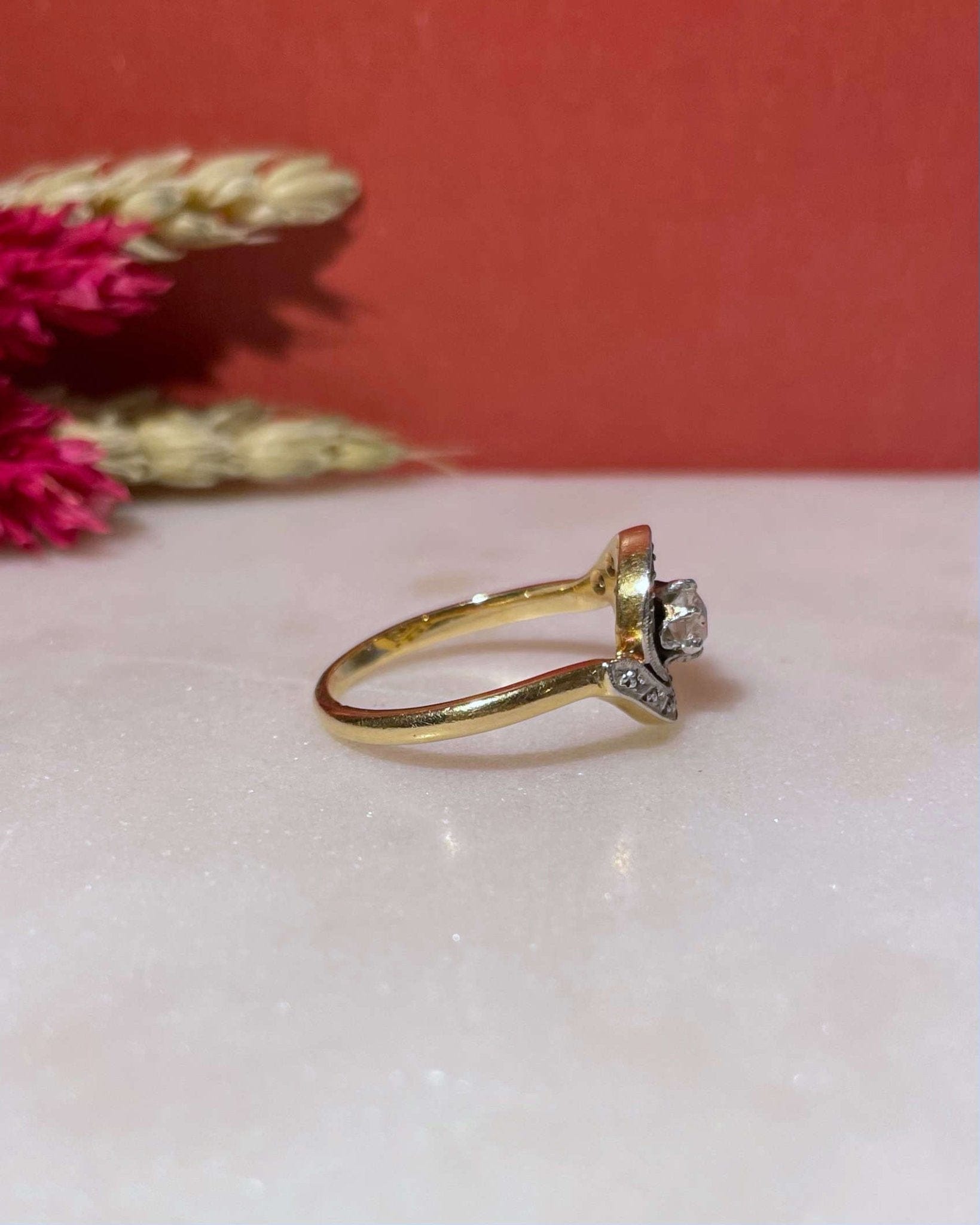 Bague Tourbillon Art - déco 9 Diamants "Mary" - Elliade Paris