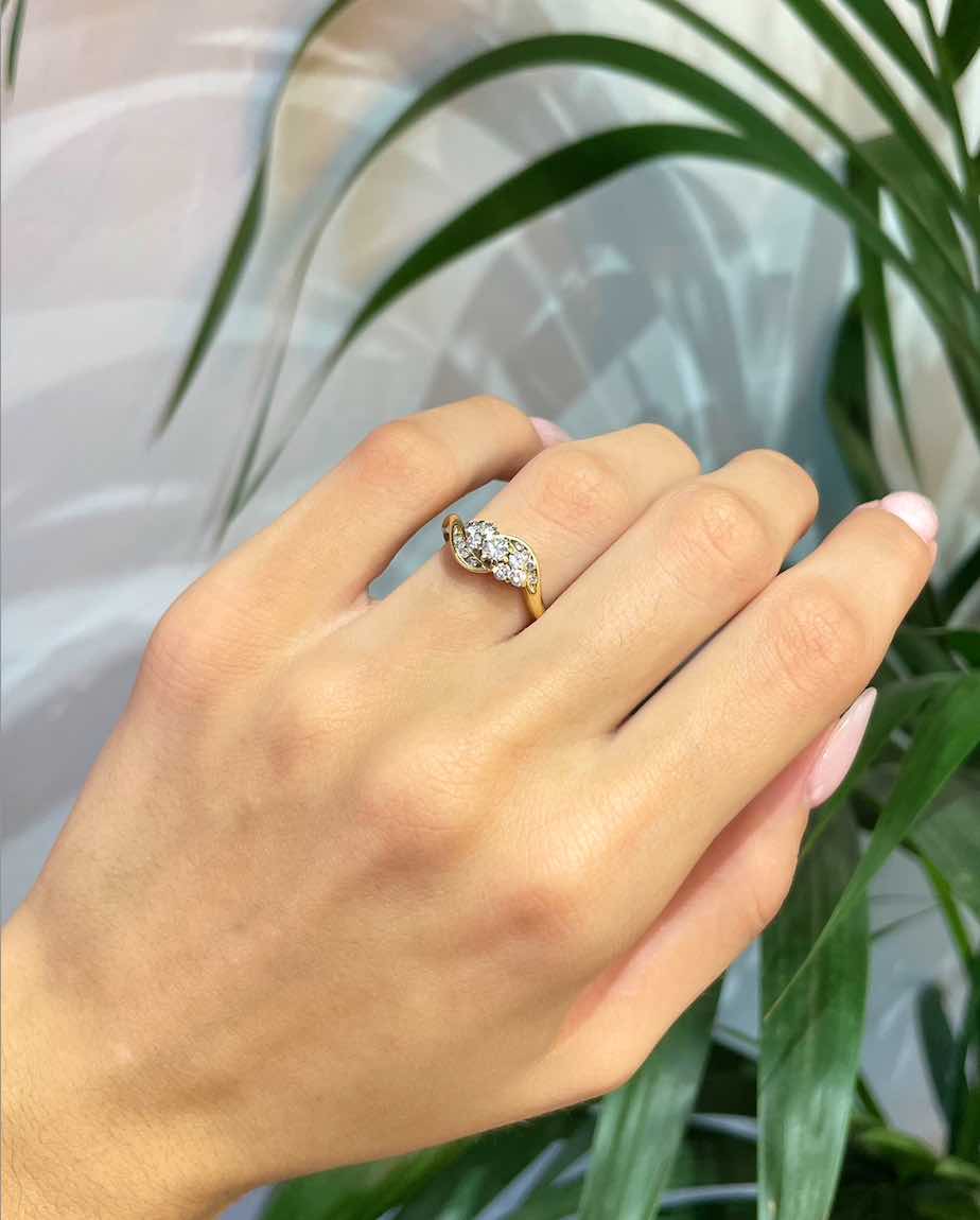Bague Tourbillon de 15 Diamants "Phoebe" - Elliade Paris