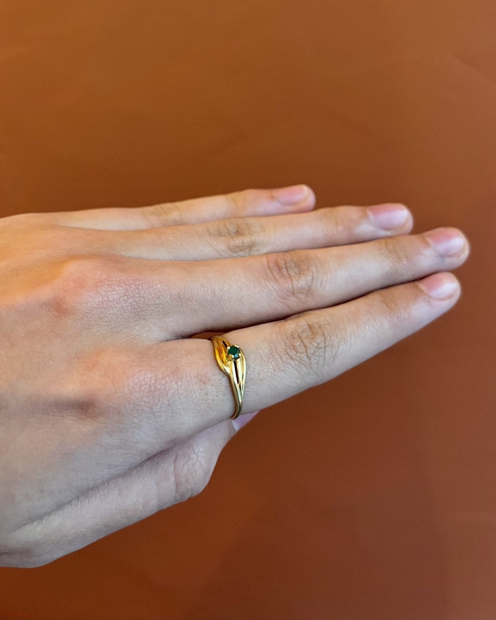 Bague Tourbillon Emeraude "Soraya" - Elliade Paris